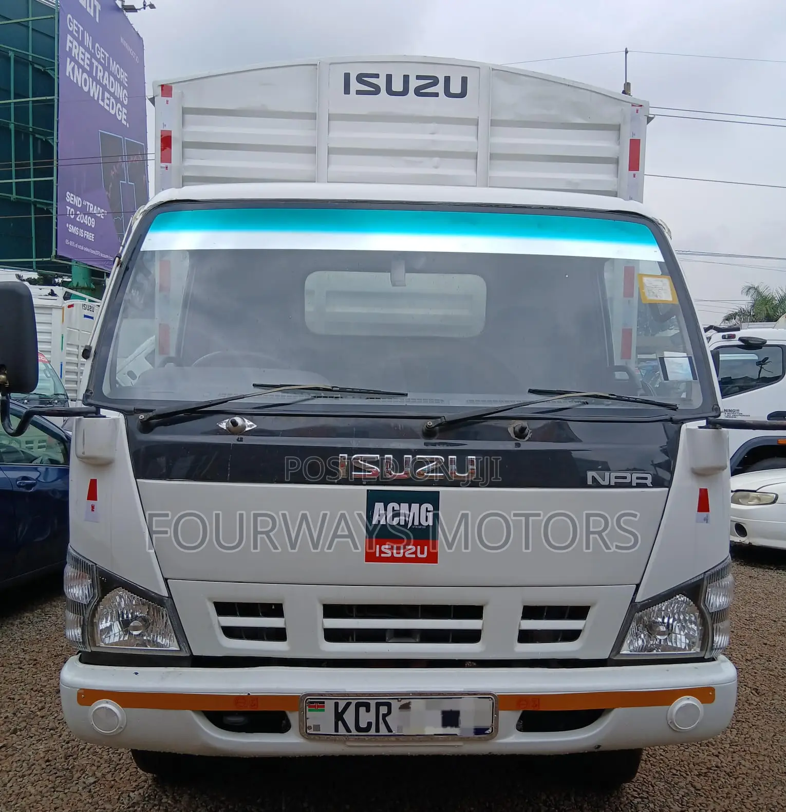 Isuzu NPR 2018