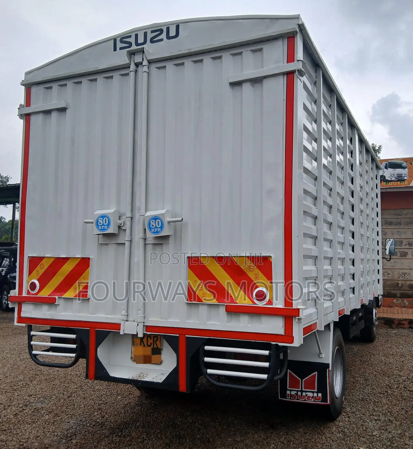 Isuzu NPR 2018