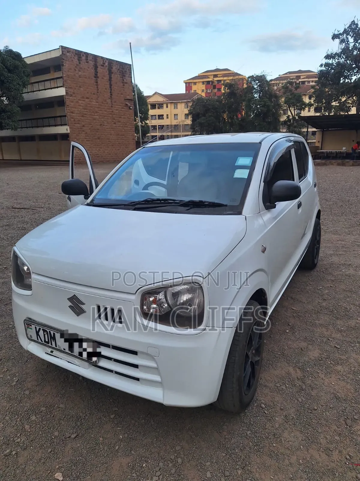 Suzuki Alto 2017 White