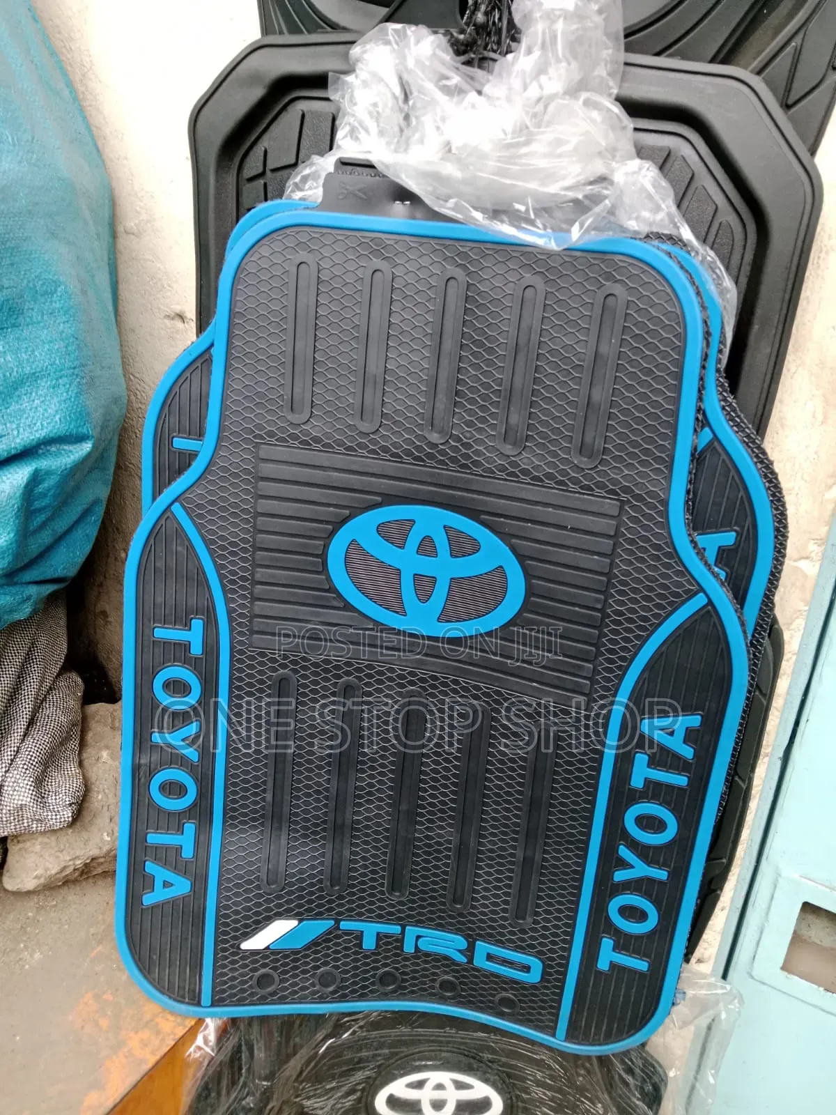 5 Pieces Toyota All Weather Rubber Car Floor Mats With TRD Logo