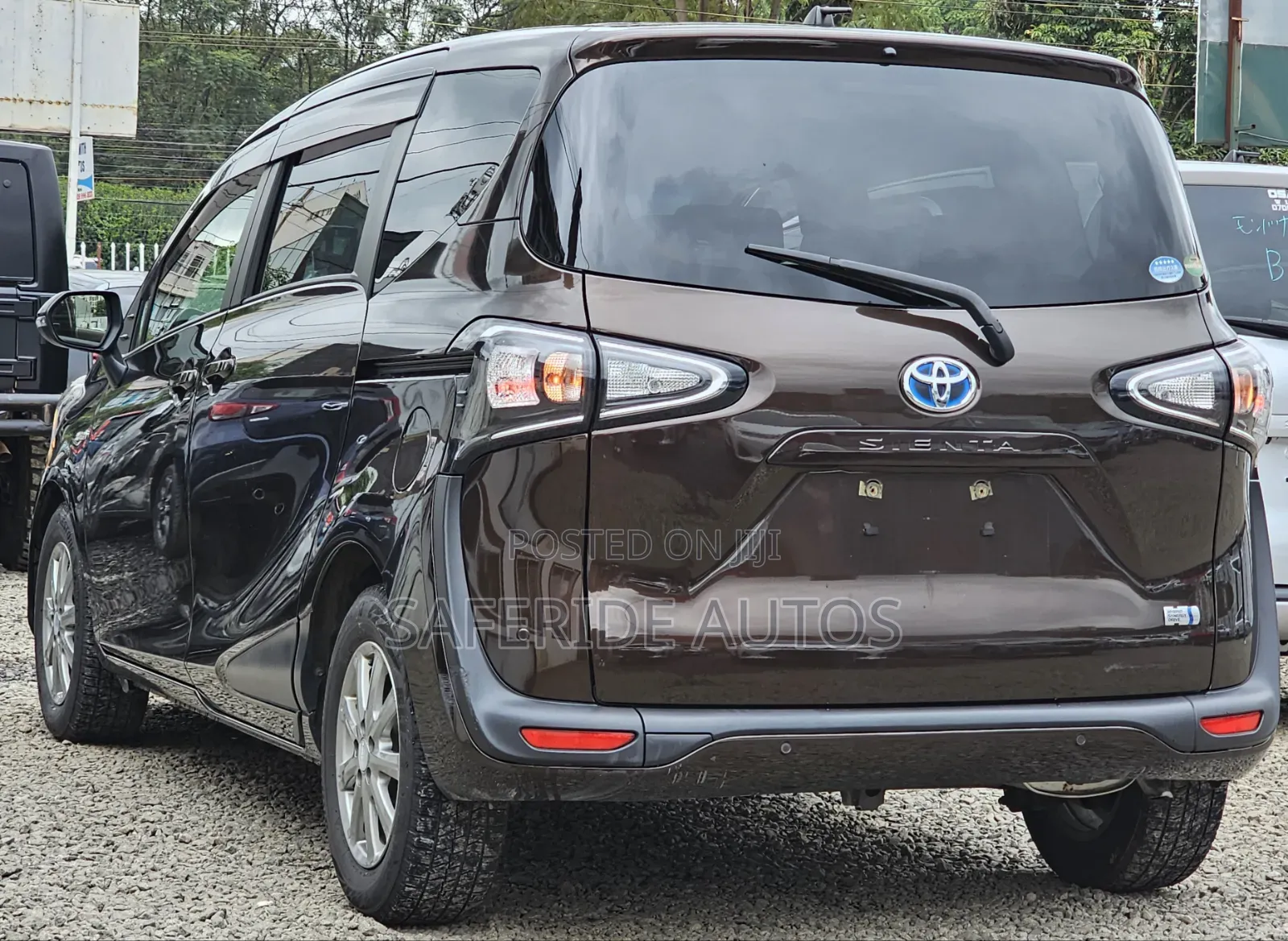 Toyota Sienta 2019 Brown