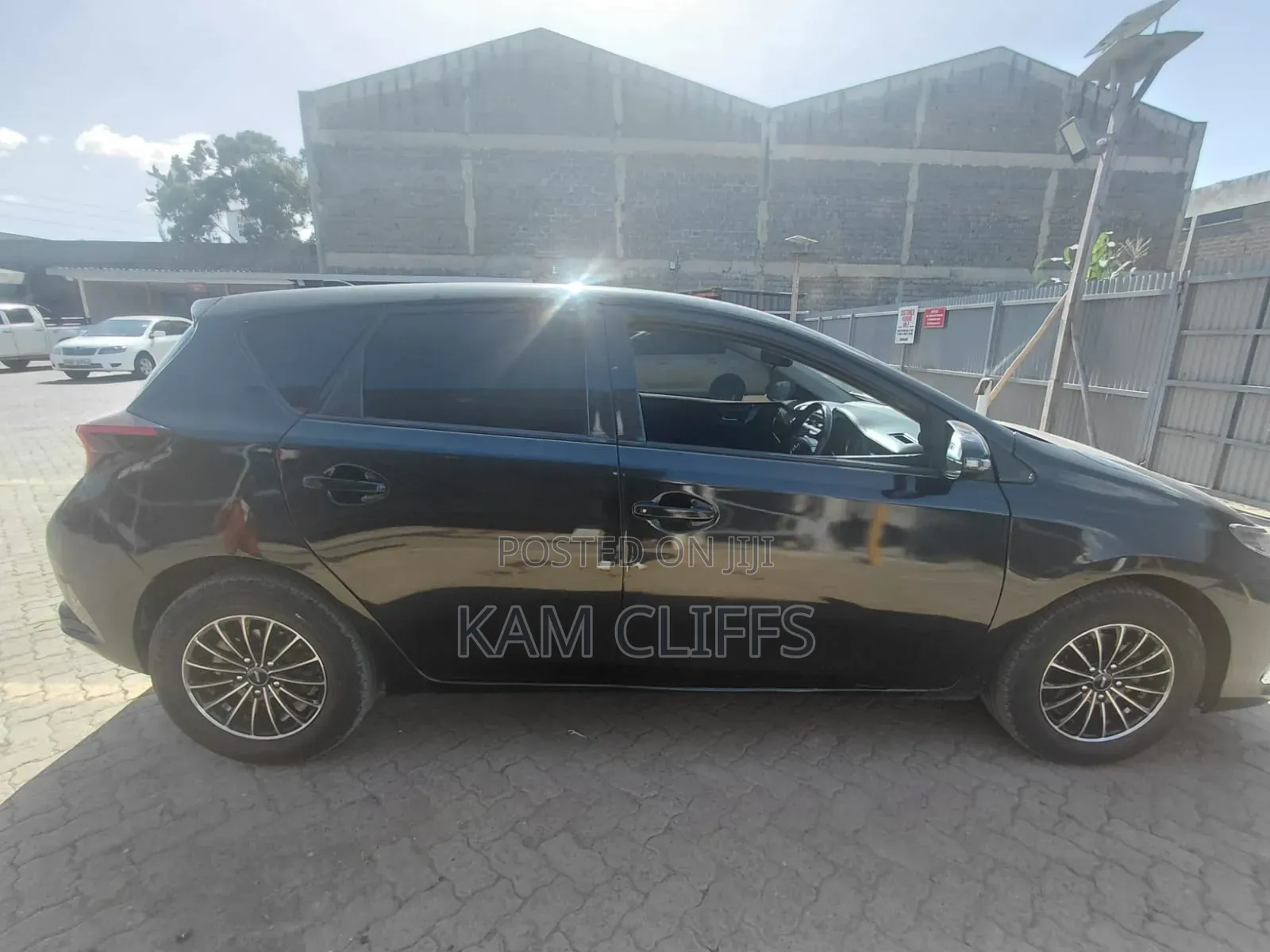 Toyota Auris 2015 Black