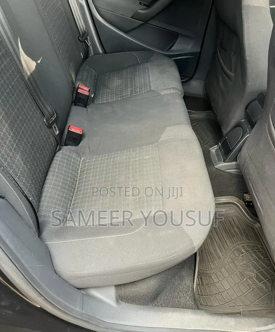 Volkswagen Polo 2015 Black