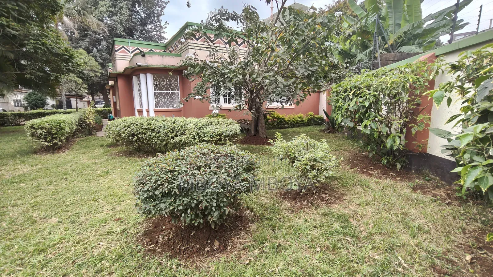 Commercial House for Rent in Parklands