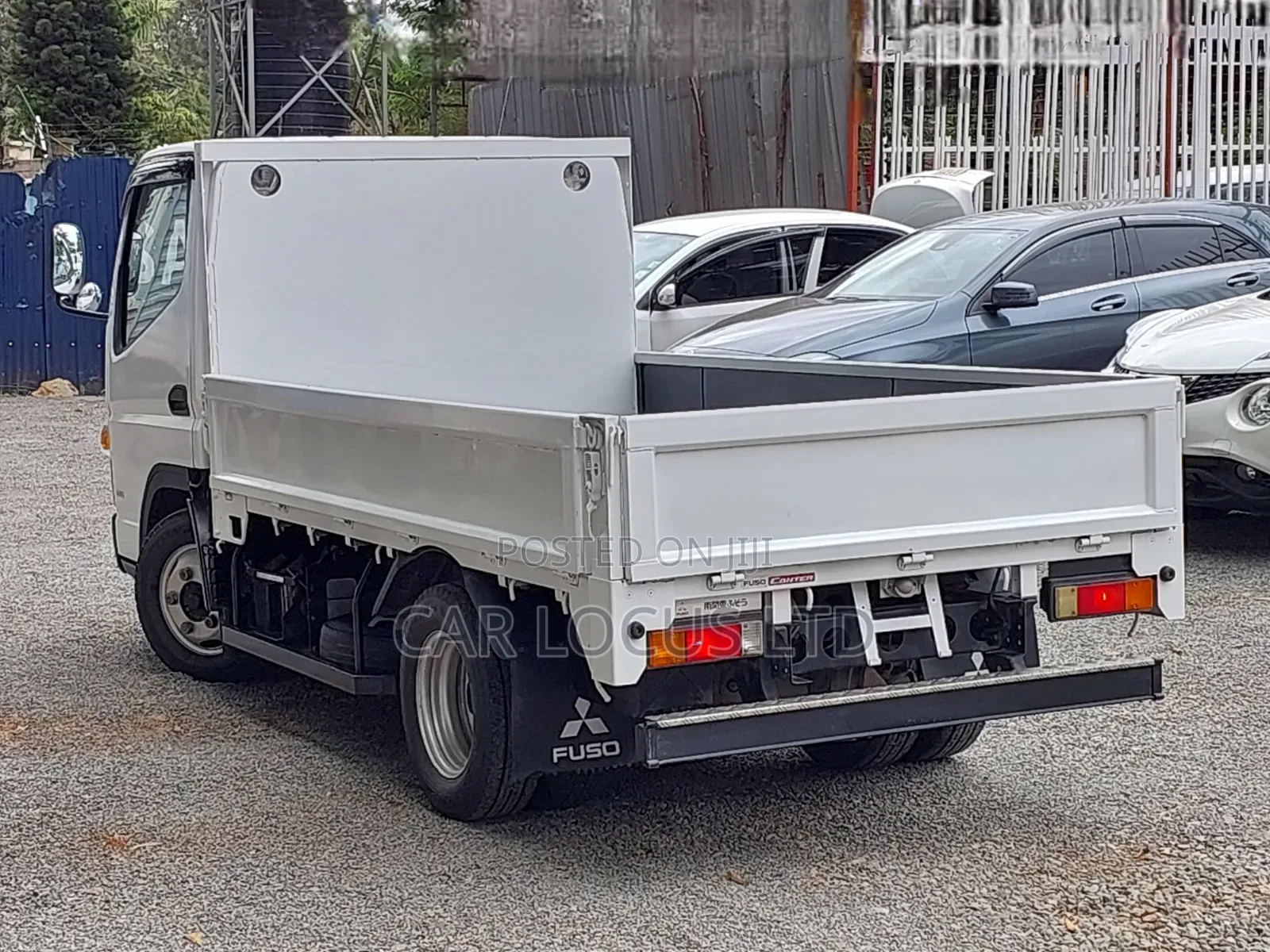 Mitsubishi Canter Fuso Truck