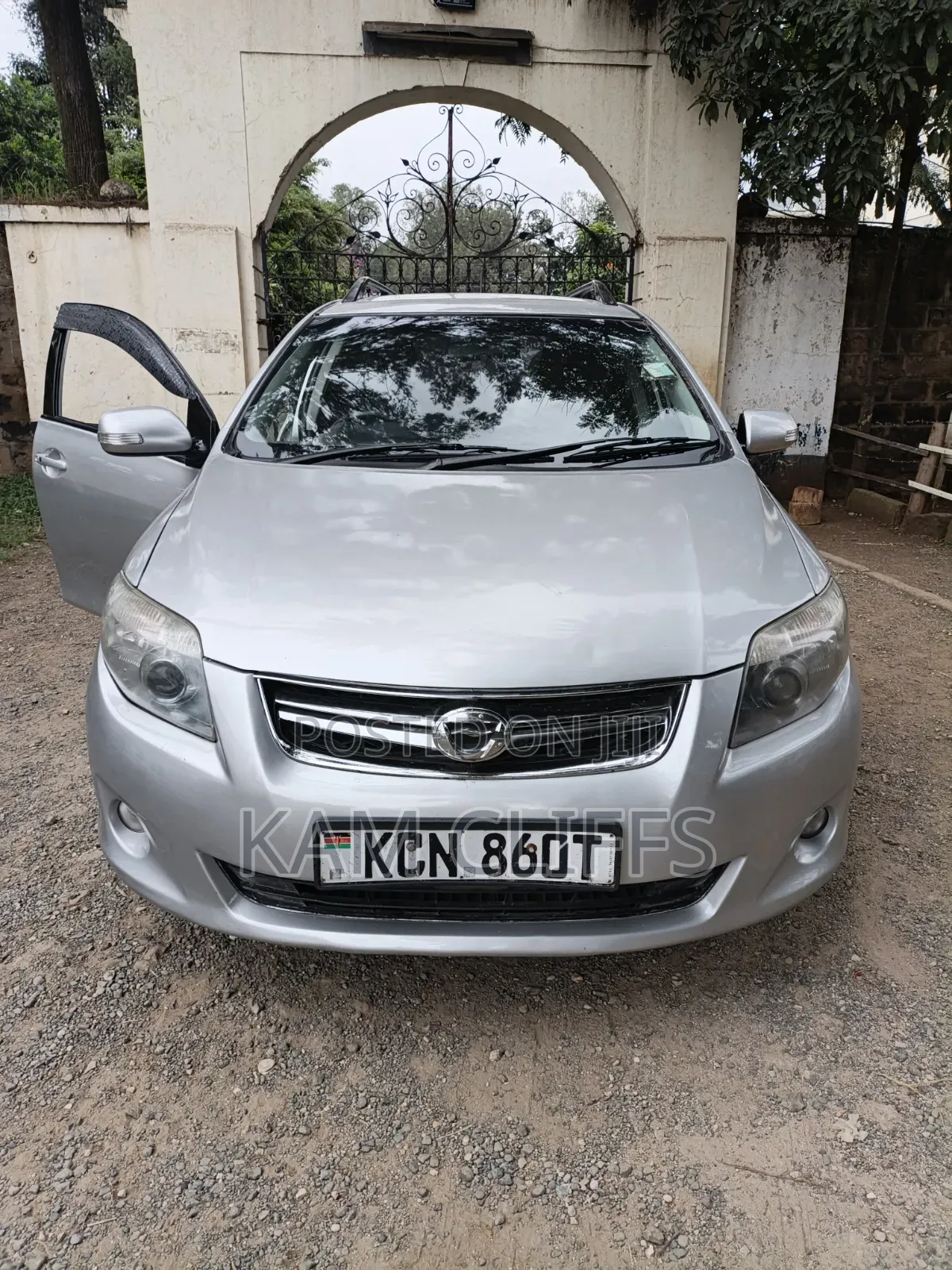 Toyota Corolla Fielder 2010 Silver