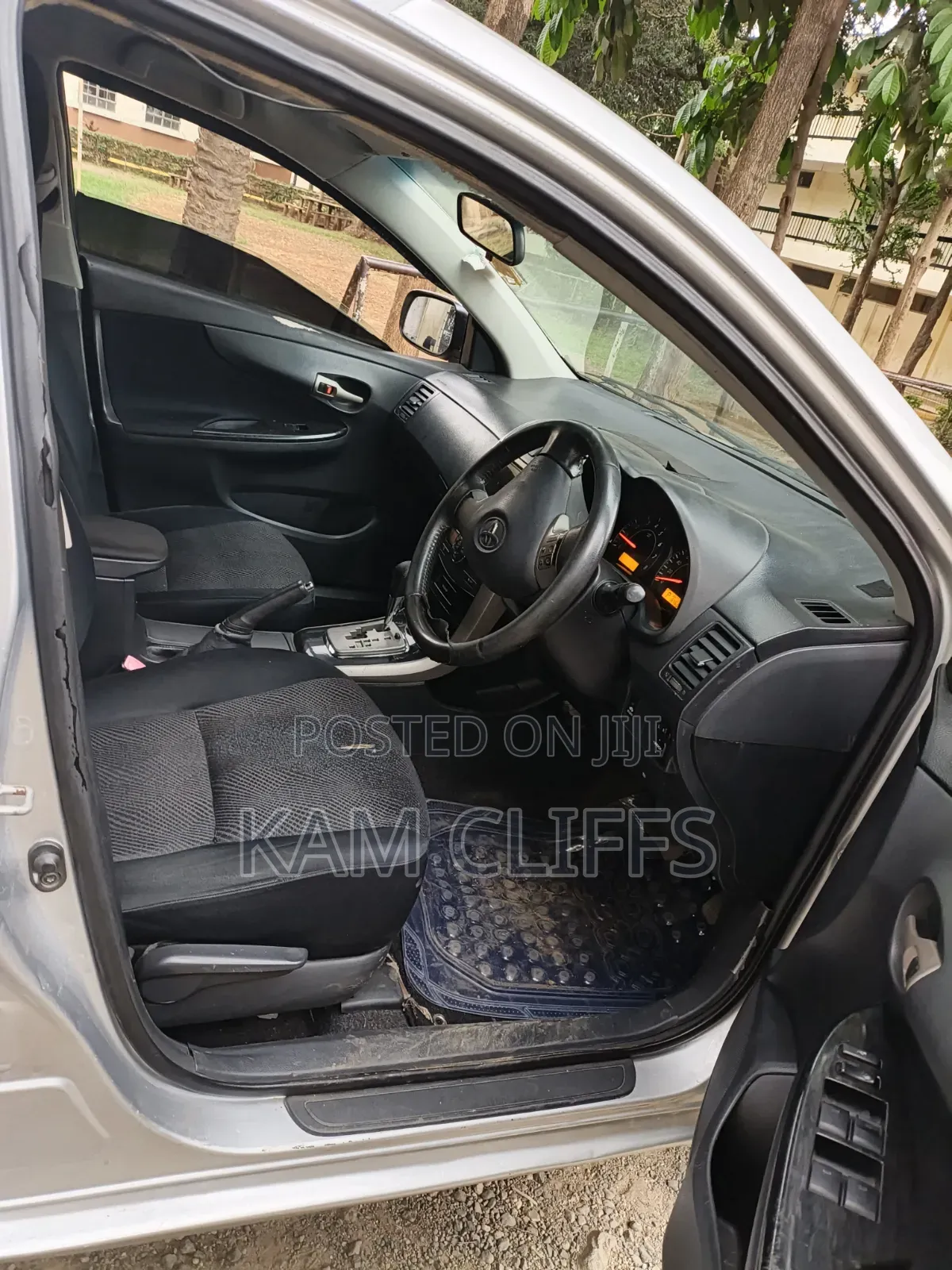 Toyota Corolla Fielder 2010 Silver