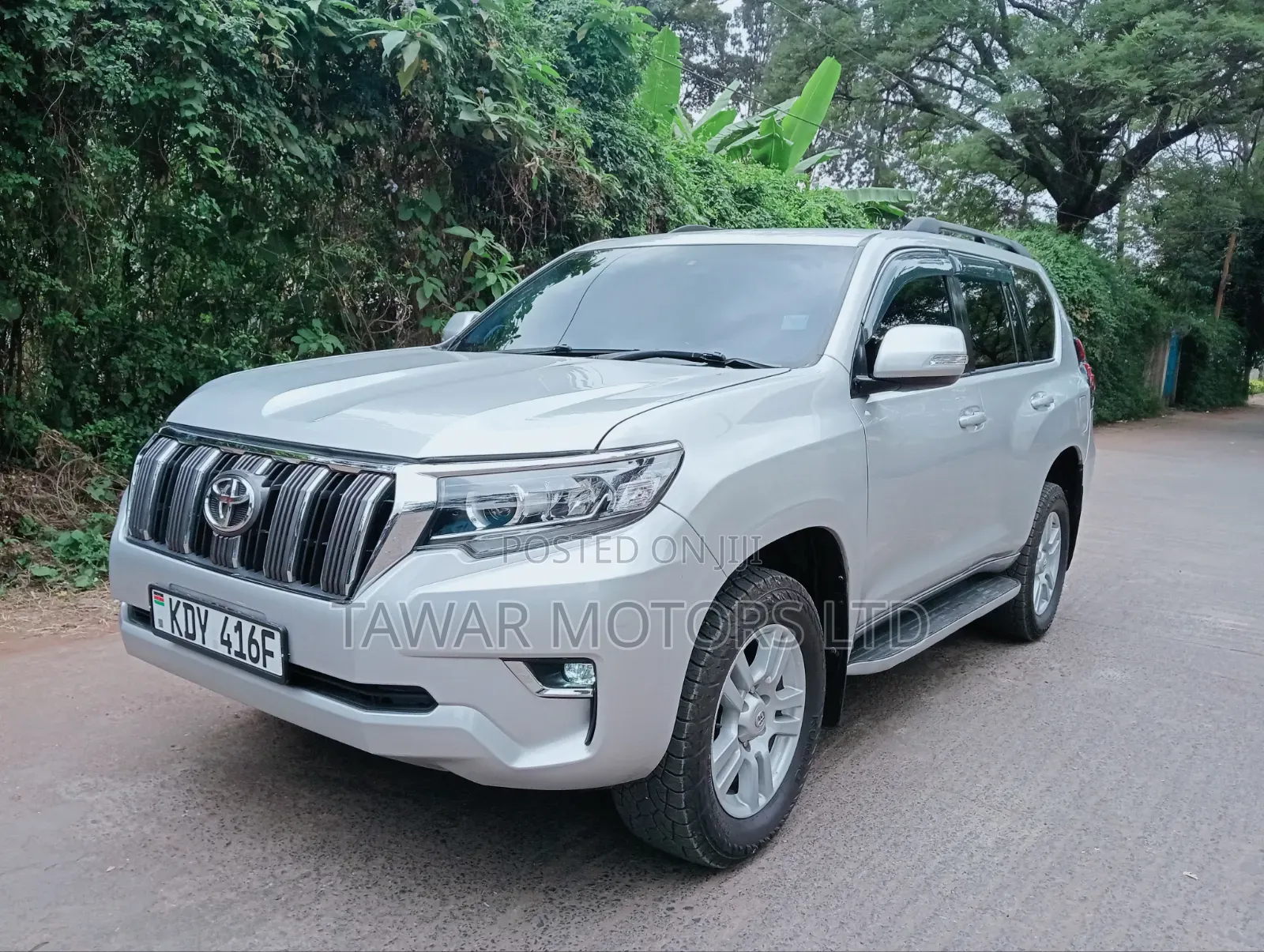 Toyota Land Cruiser Prado 2010 Silver