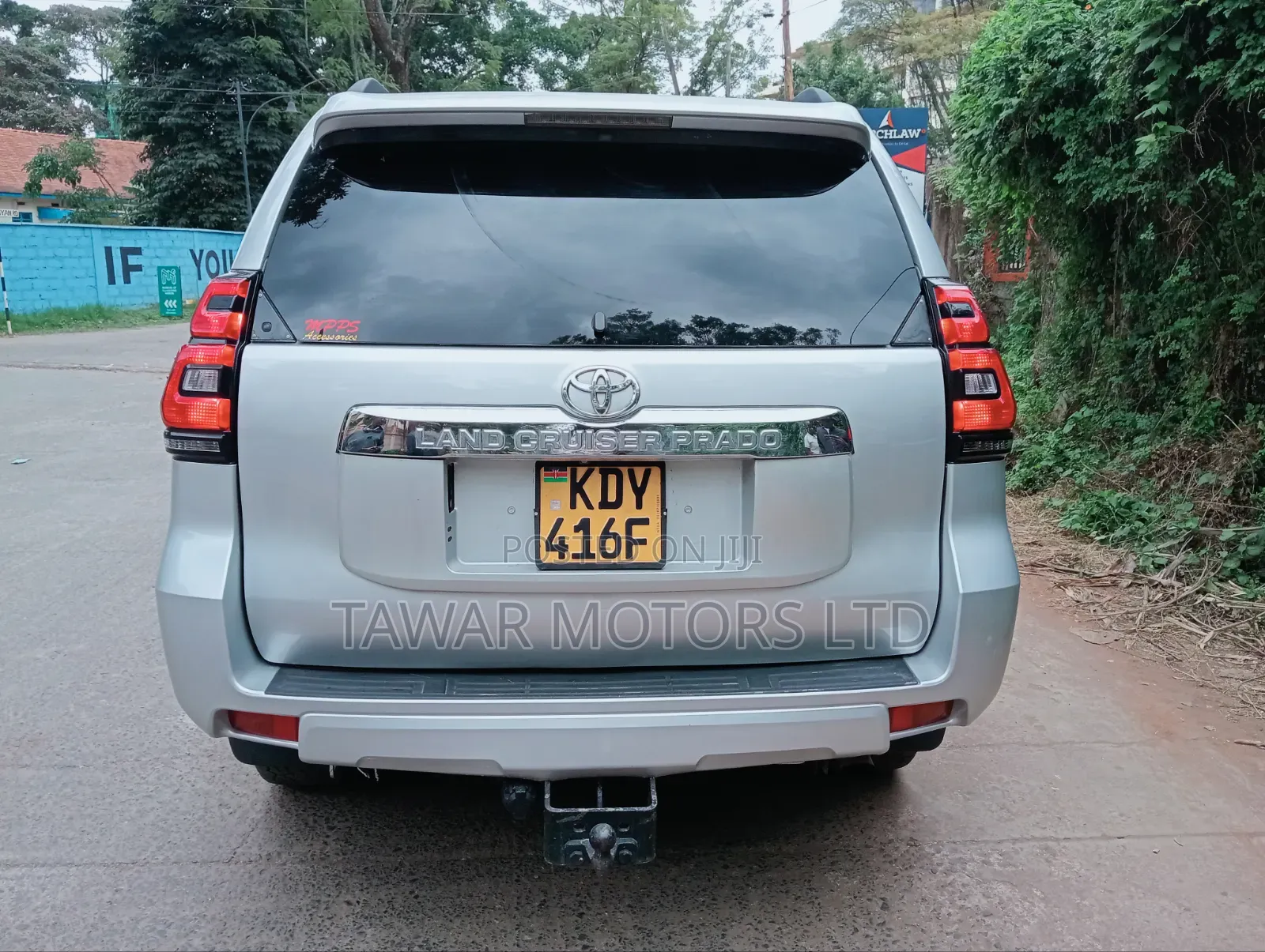 Toyota Land Cruiser Prado 2010 Silver