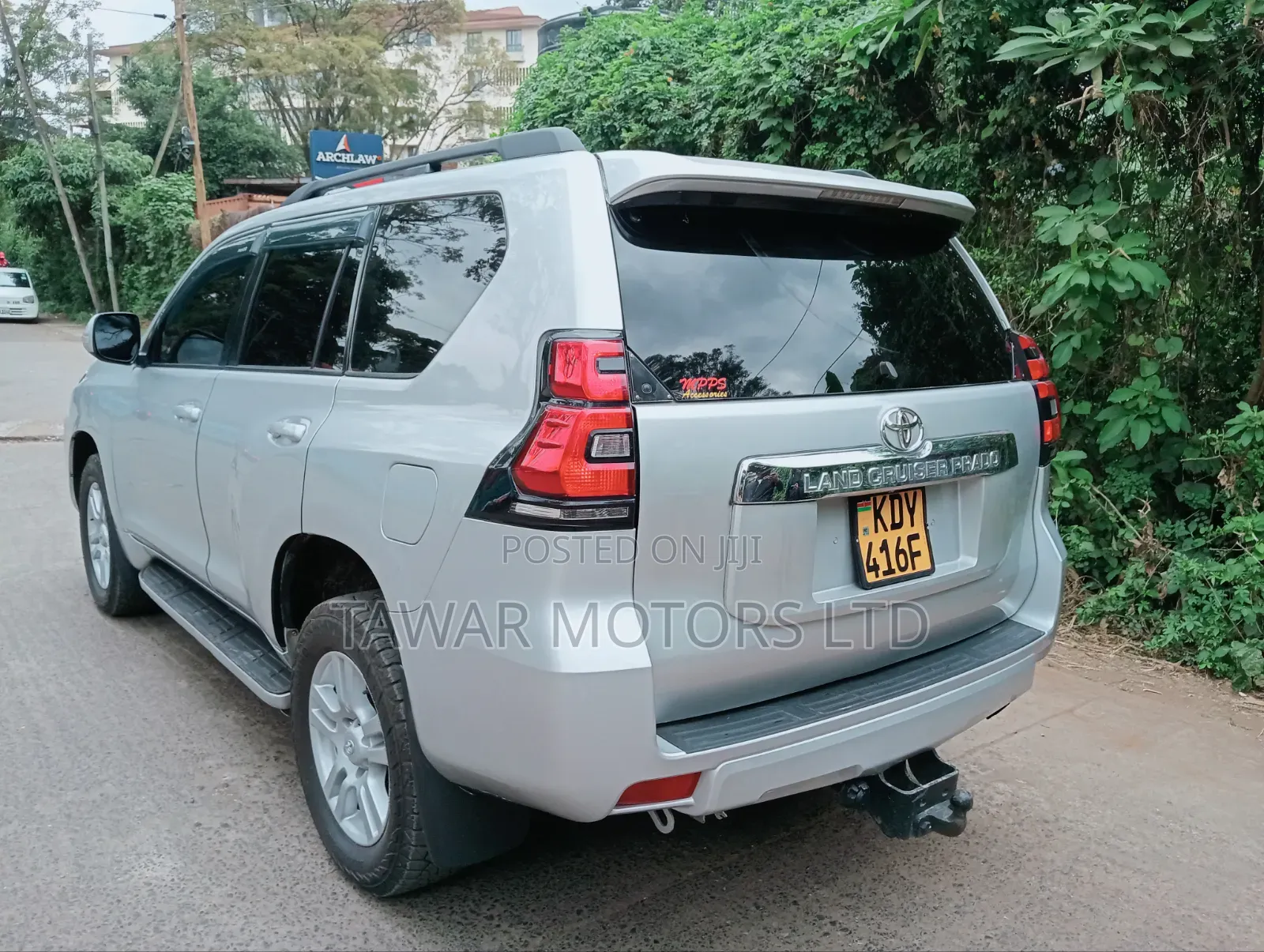 Toyota Land Cruiser Prado 2010 Silver