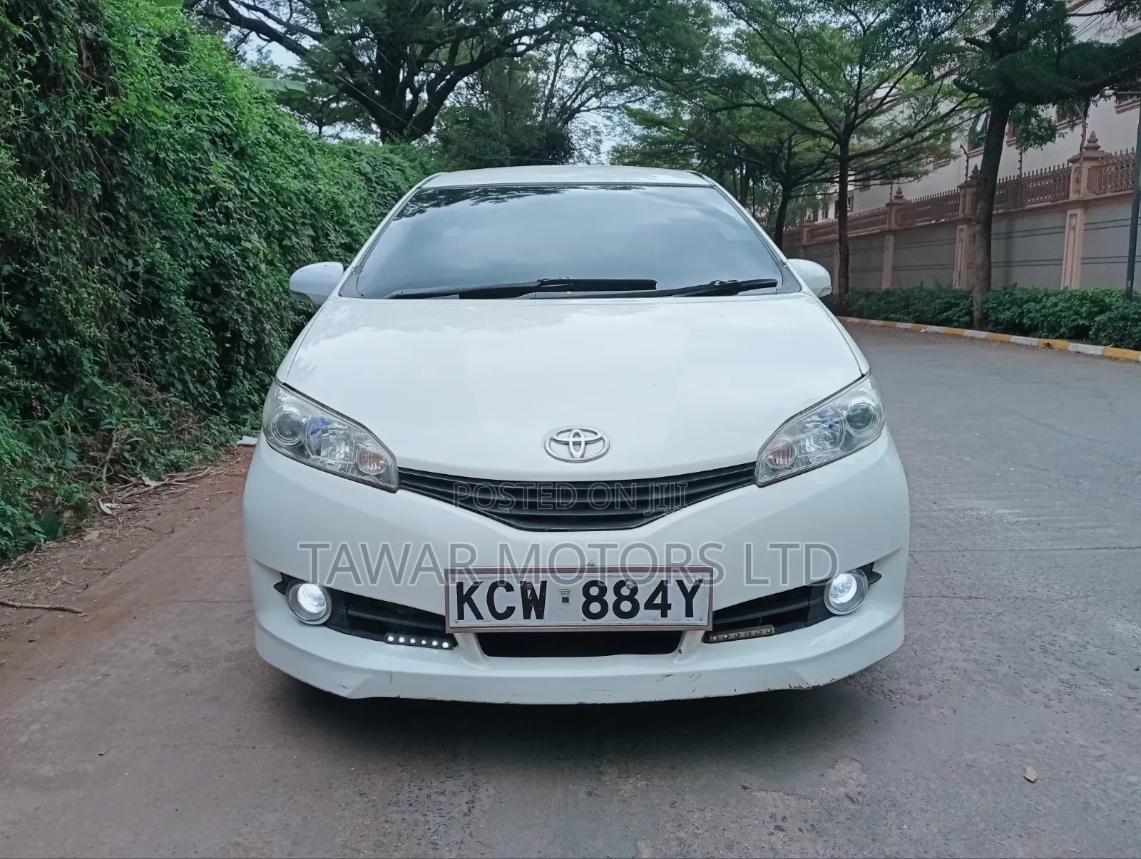 Toyota Wish 2012 White
