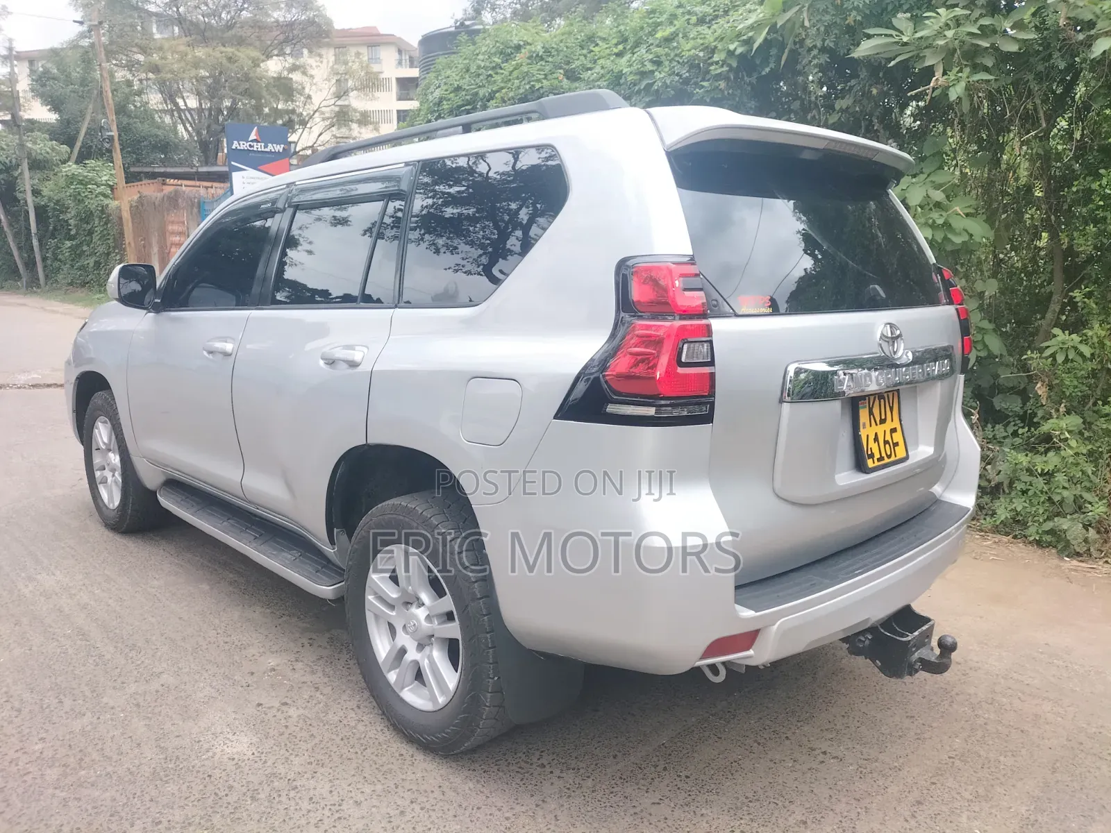Toyota Land Cruiser Prado 2010 Silver