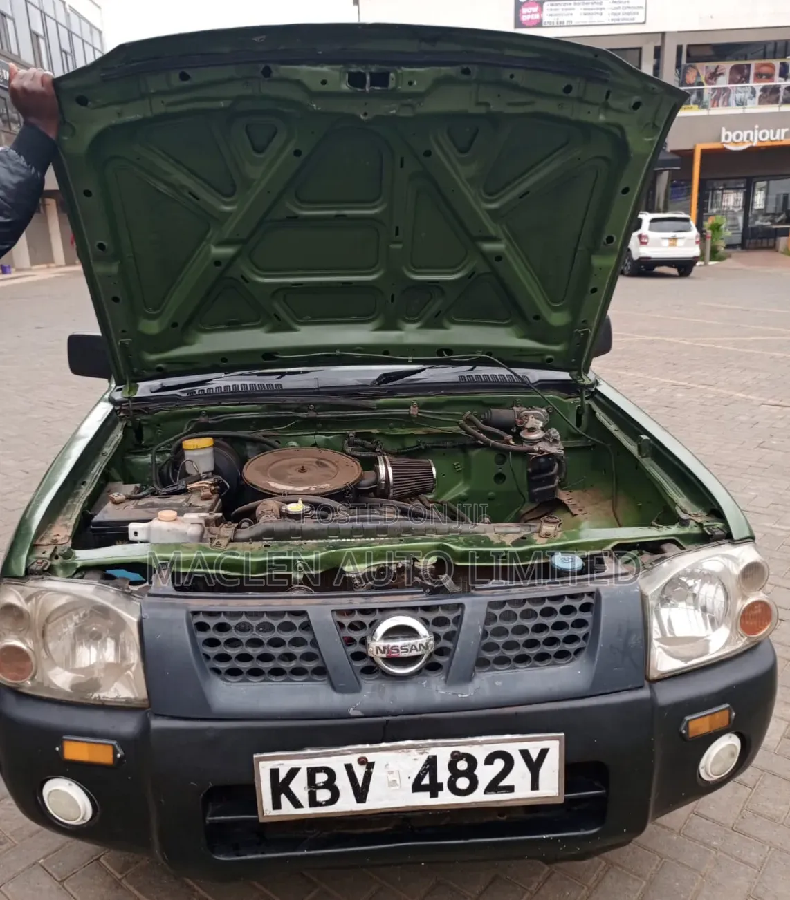 Nissan Hardbody 2000i 2006 Green