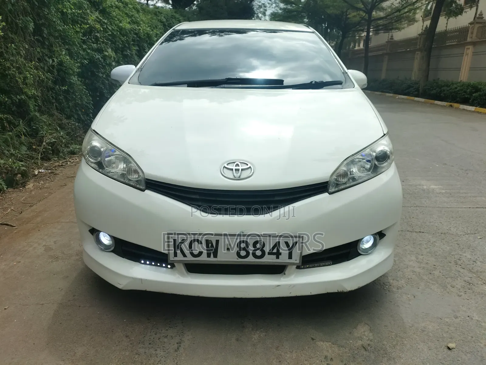 Toyota Wish 2013 White