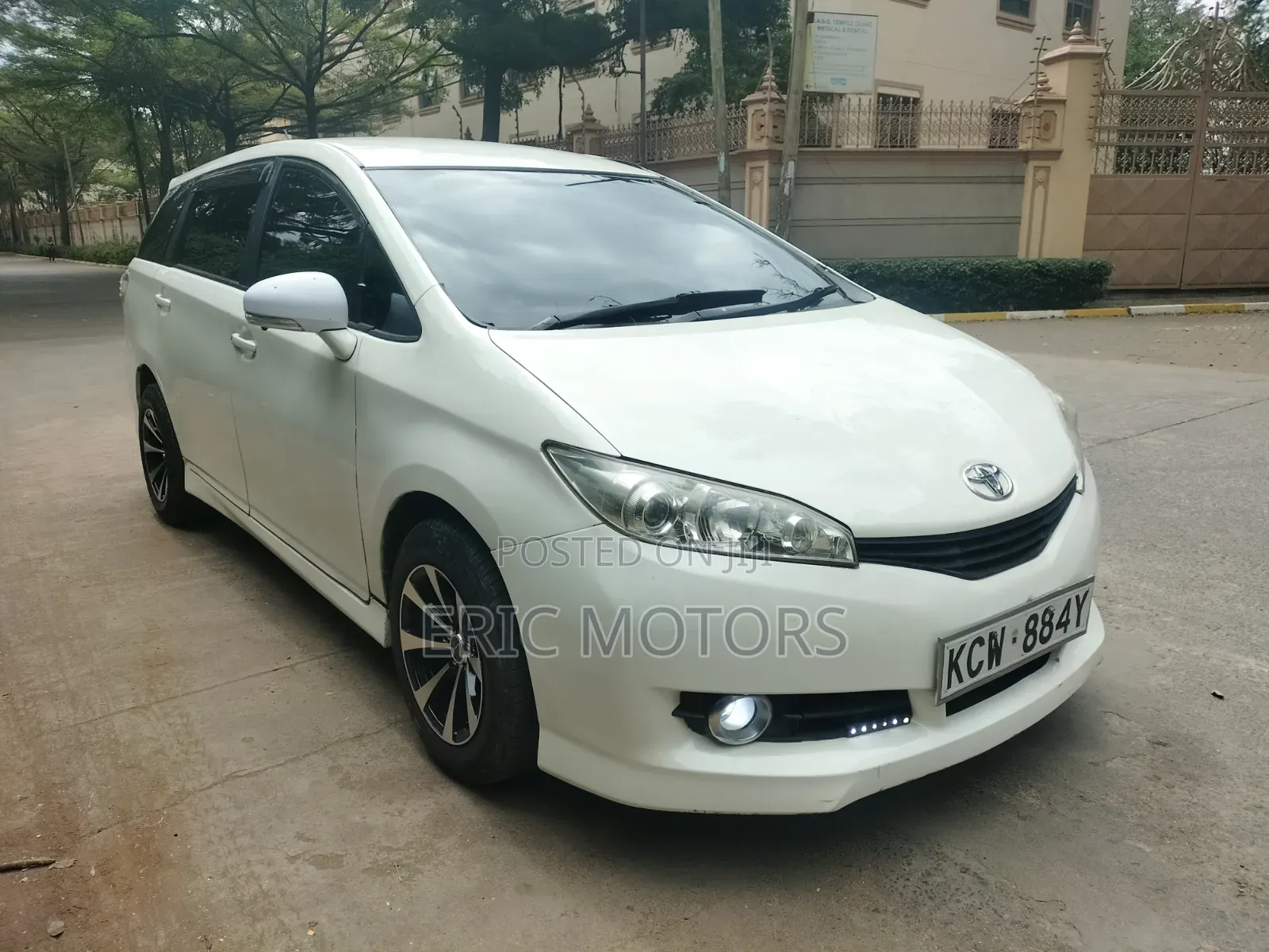 Toyota Wish 2013 White