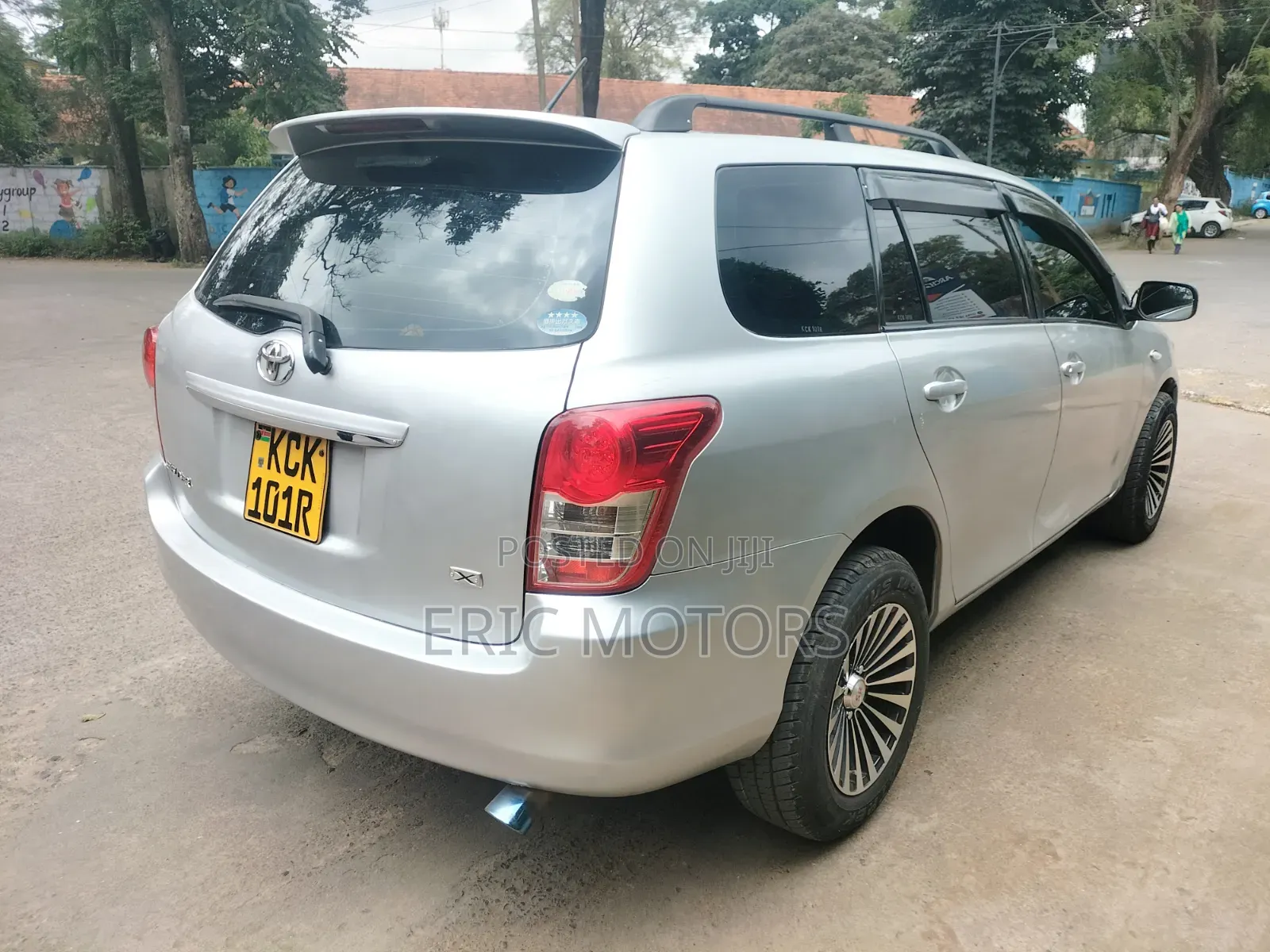 Toyota Corolla Fielder 2010 Silver