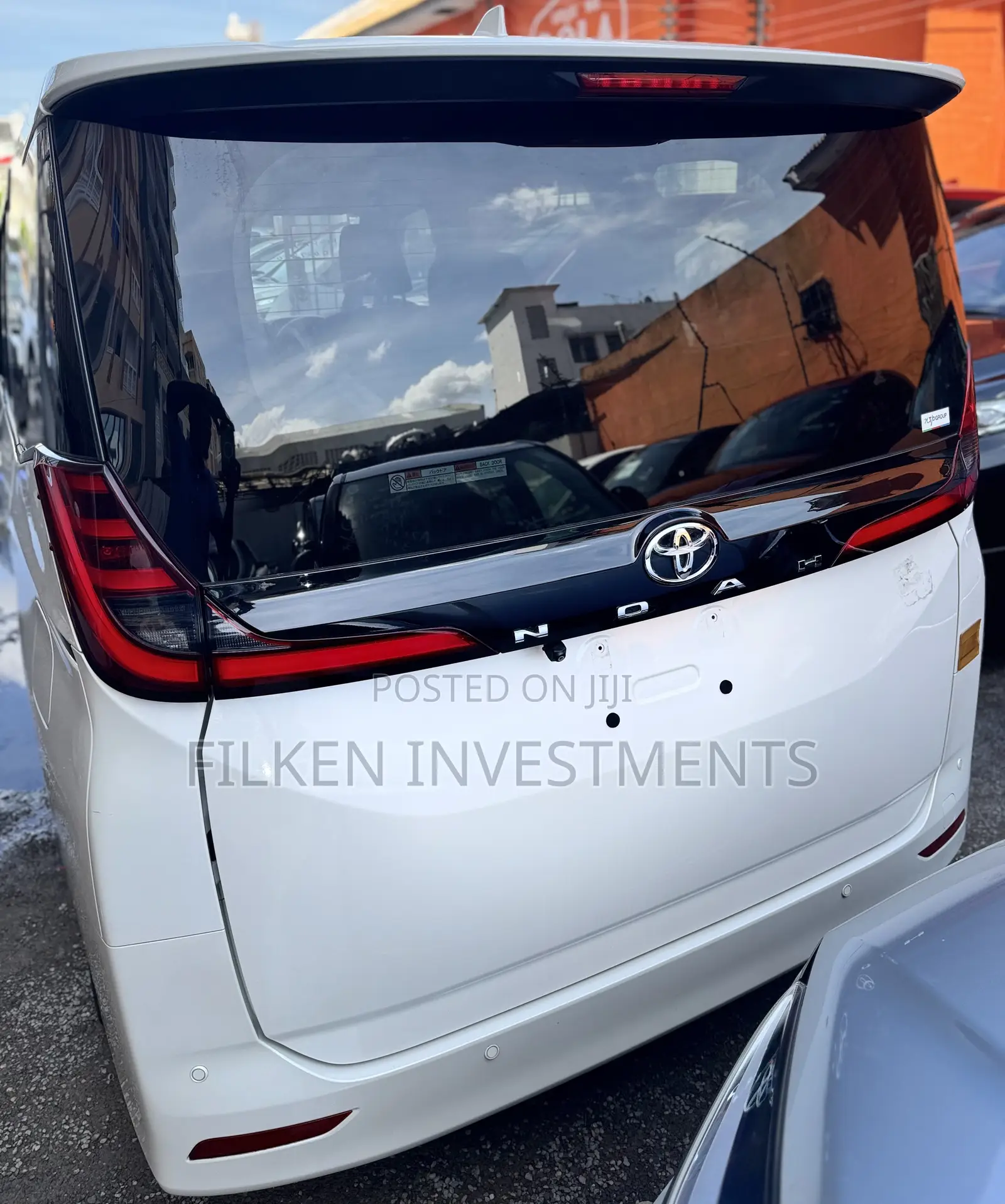 Toyota Noah 2022 White