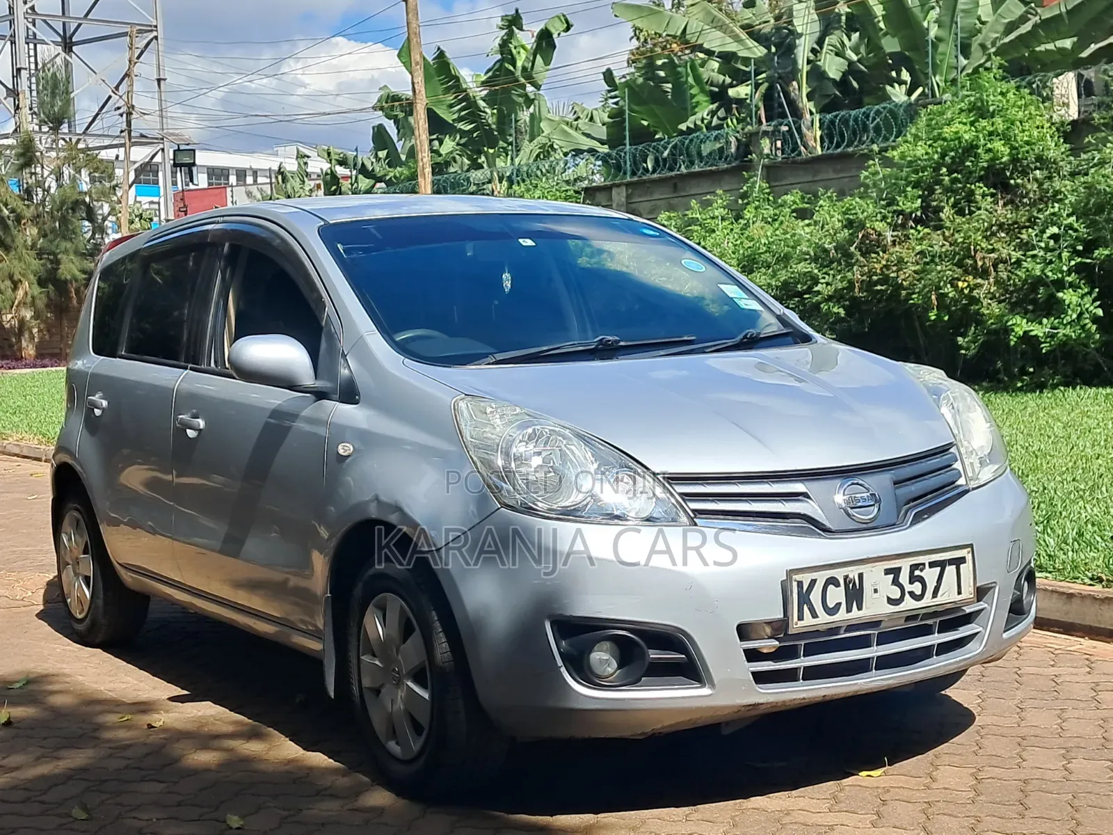 Nissan Note 2012 Silver