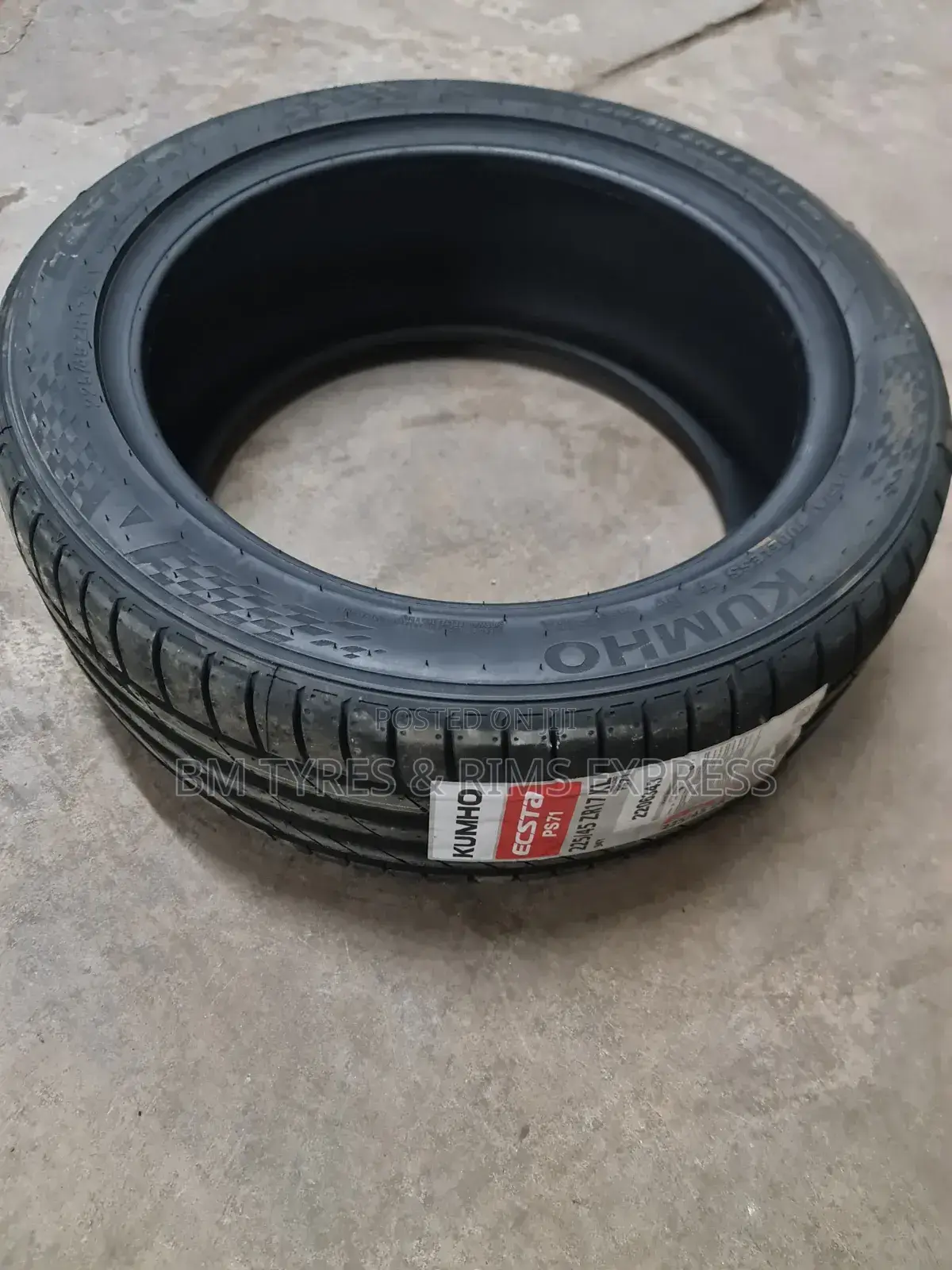 225 /45 R17 Khumo Tires( Ecsta)