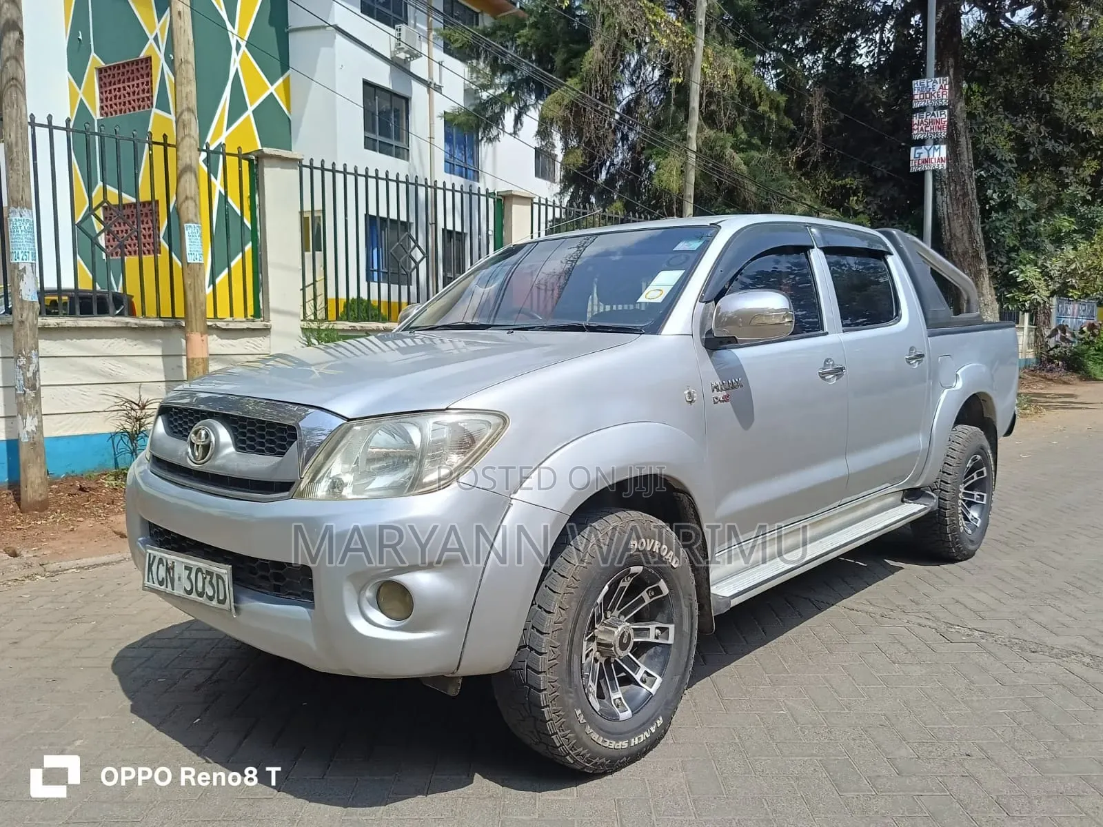 Toyota Hilux 2010 Silver