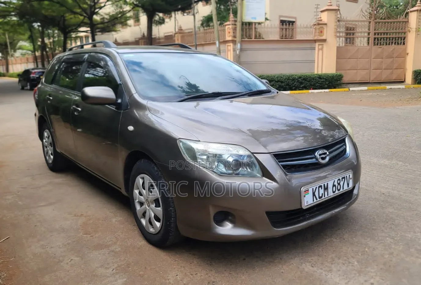 Toyota Corolla Fielder 2012 Brown