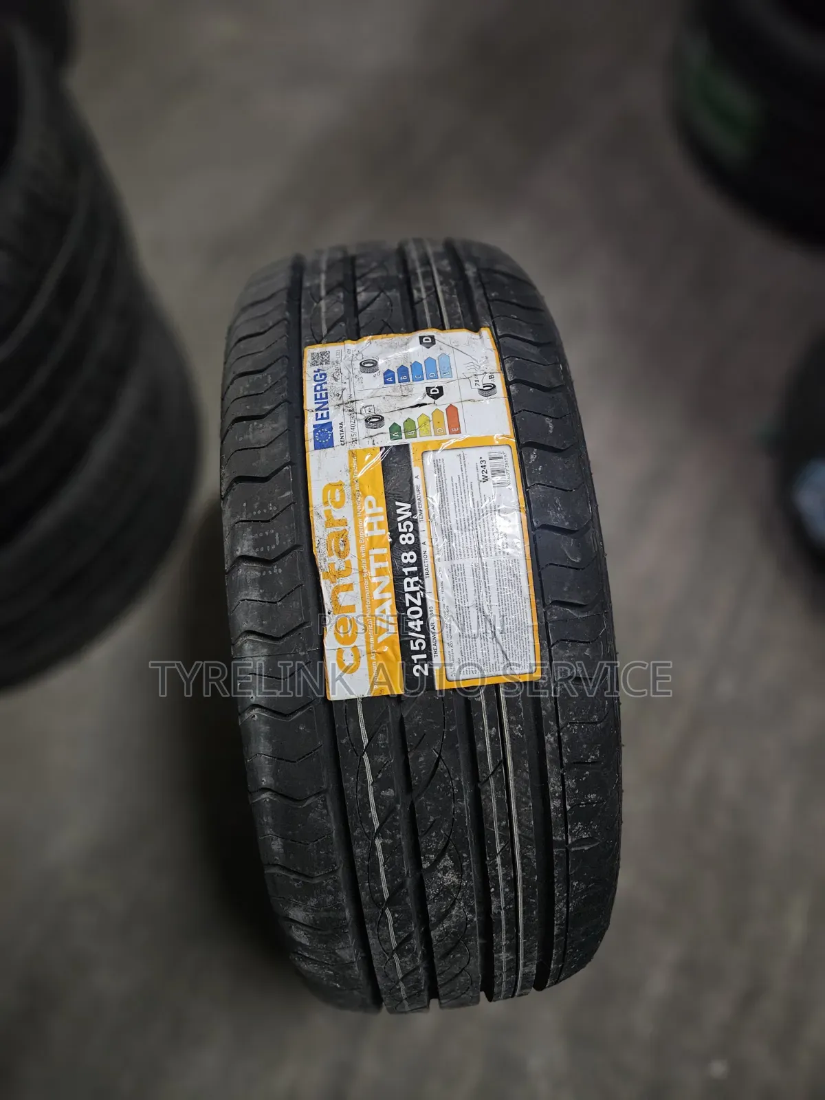 215/40r18 Centara 85w