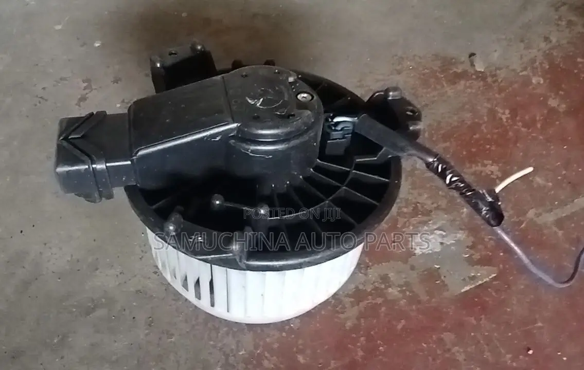 Blower Toyota Fielder 141