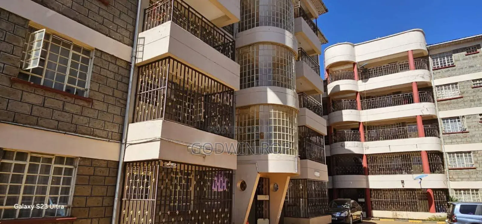 3bdrm Apartment in Pioneer Estate for sale