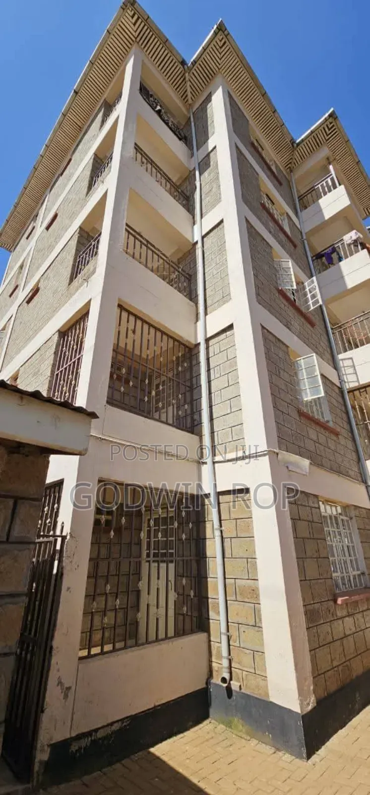 3bdrm Apartment in Pioneer Estate for sale