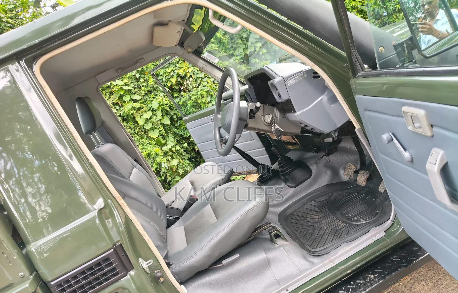 Toyota Land Cruiser 79 Series 2009 Green