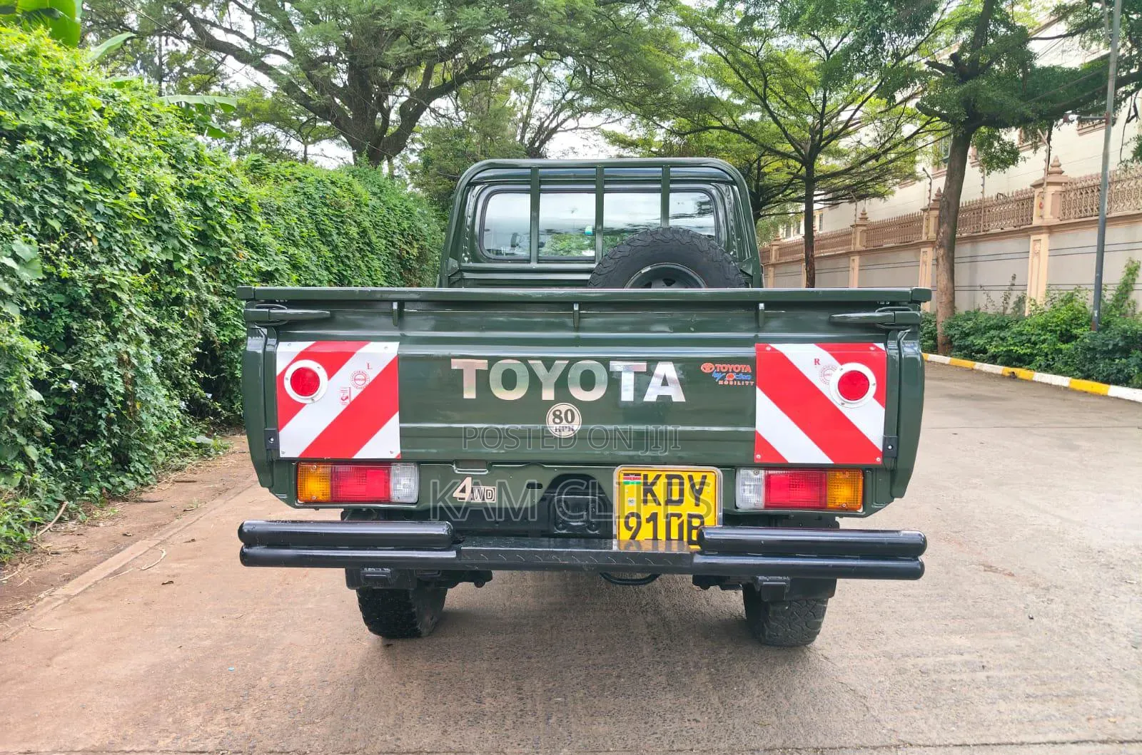 Toyota Land Cruiser 79 Series 2009 Green
