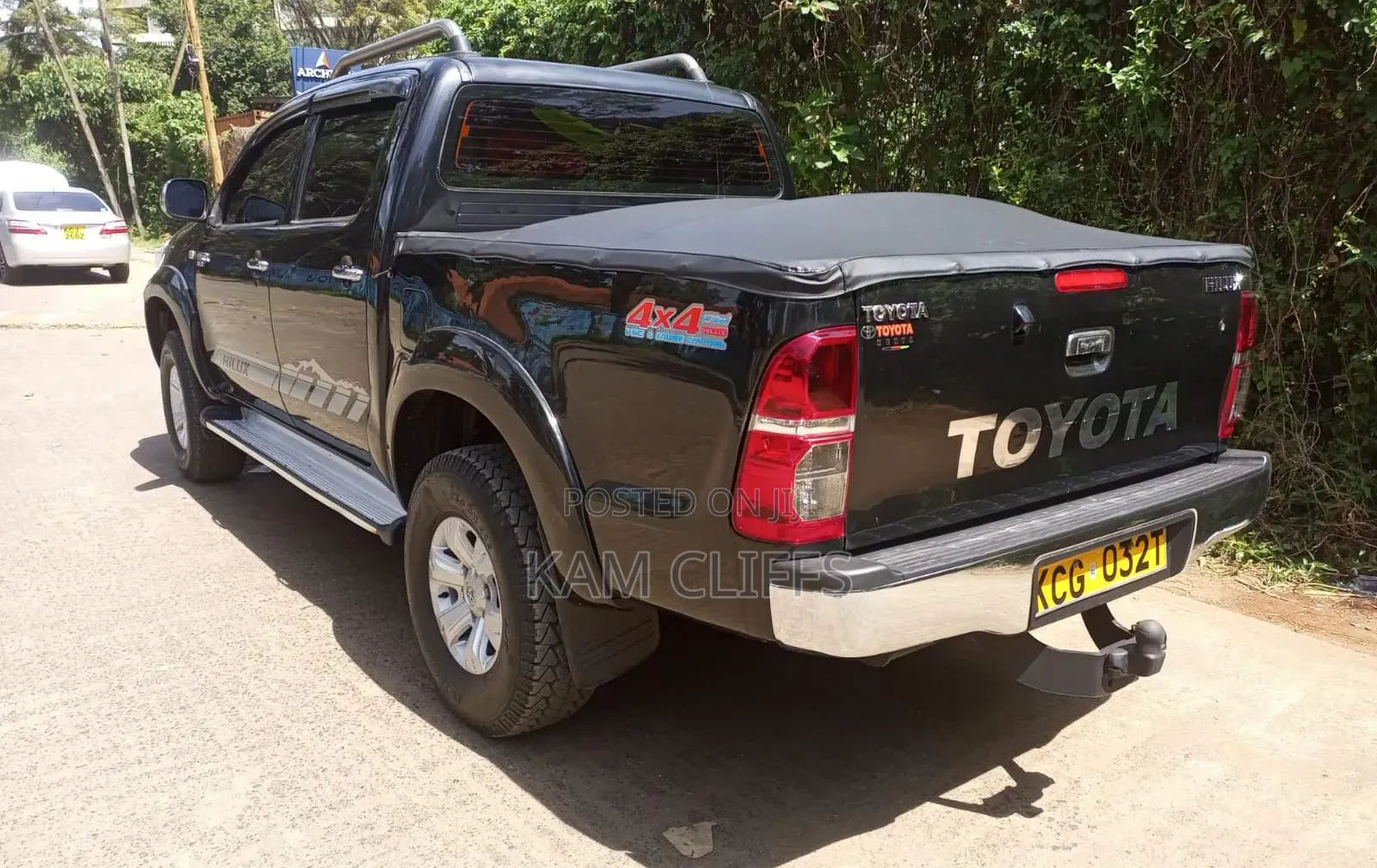 Toyota Hilux 2009 Black