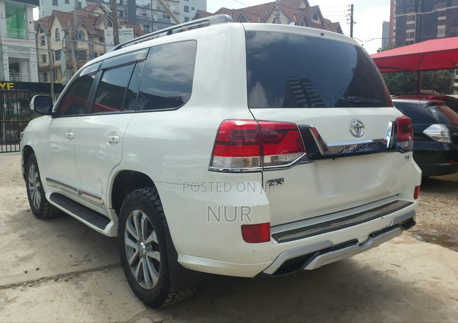 Toyota Land Cruiser 2012 White
