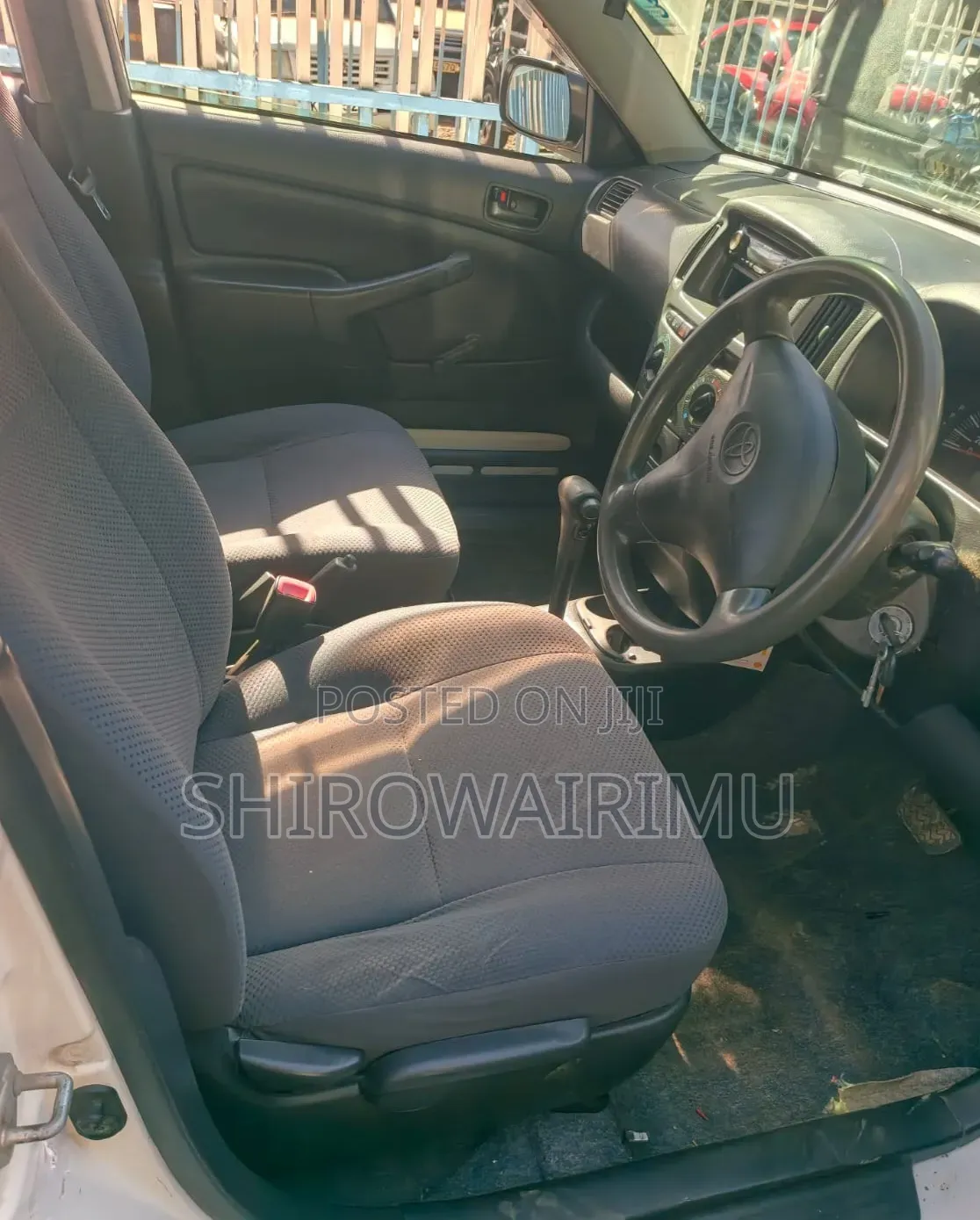 Toyota Probox 2013 Off white
