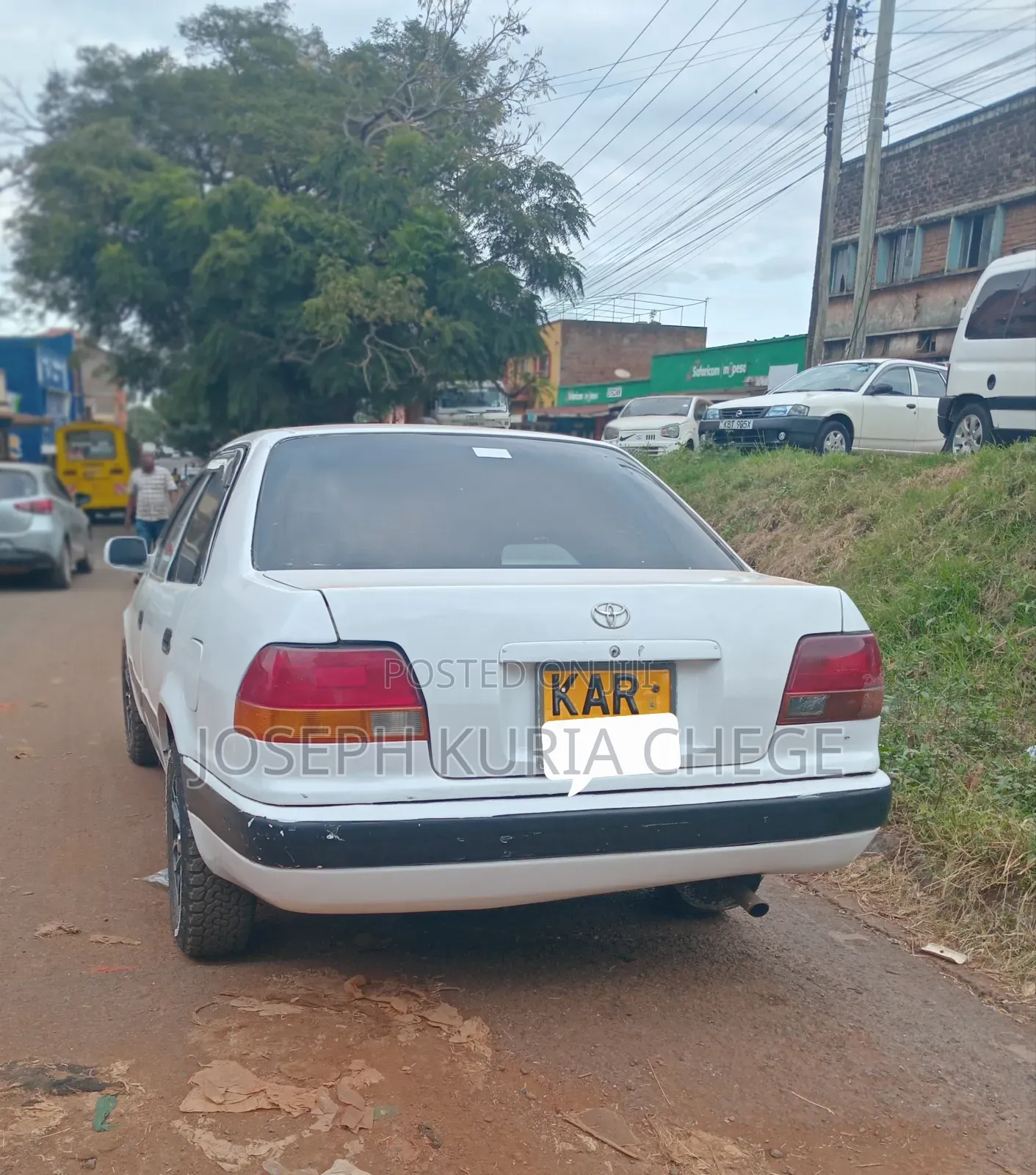 Toyota Corolla 1998 White