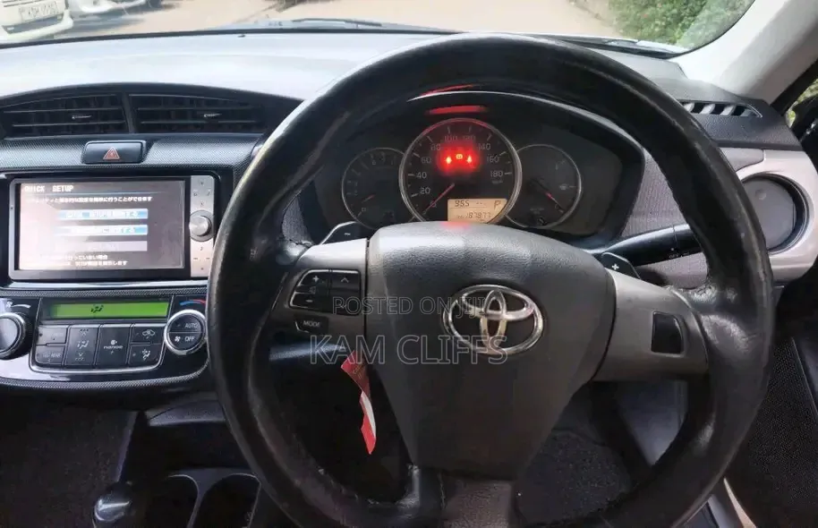 Toyota Axio 1.5 G 2WD 2015 Silver