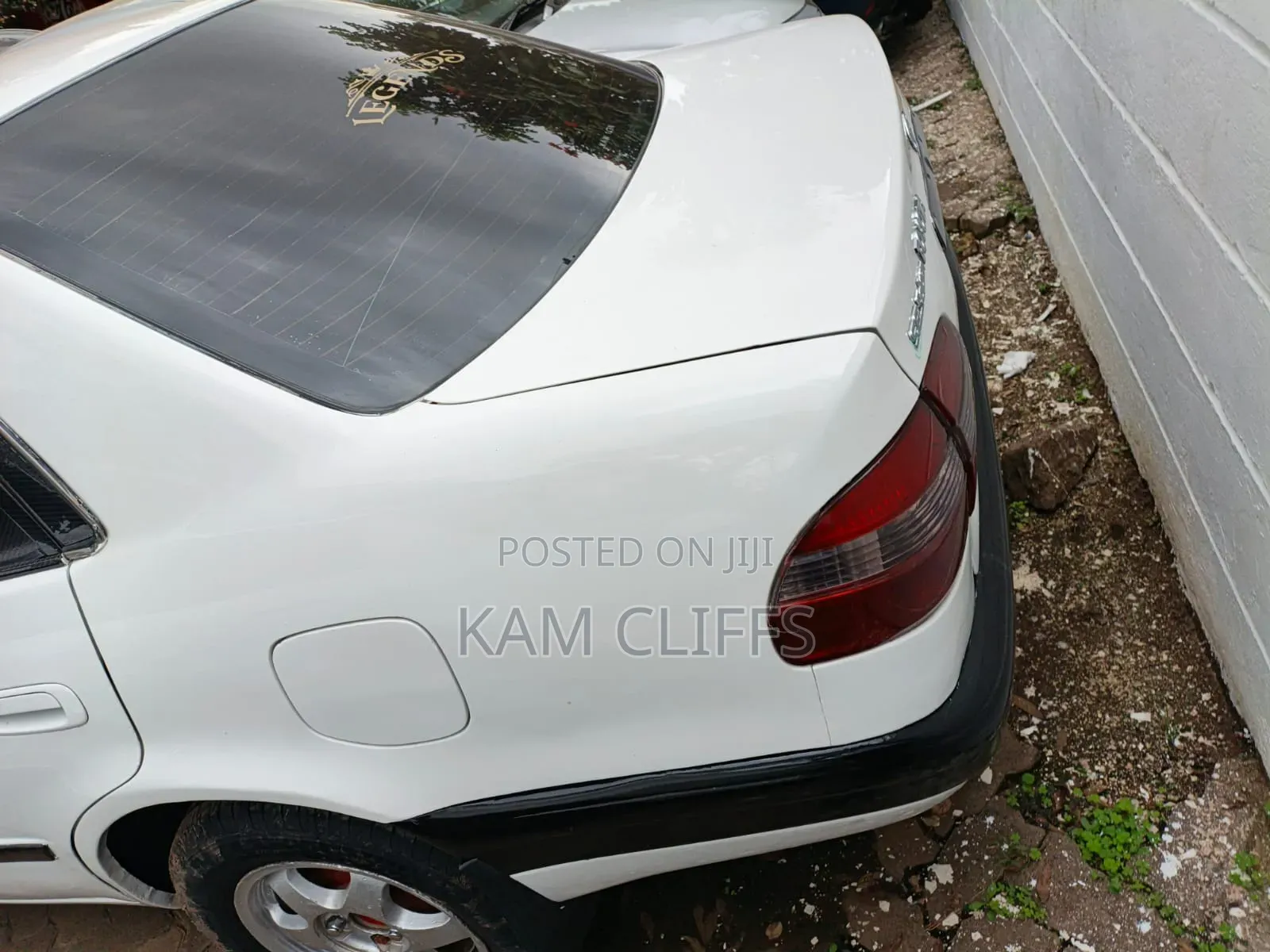 Toyota Corolla Sedan 1999 White
