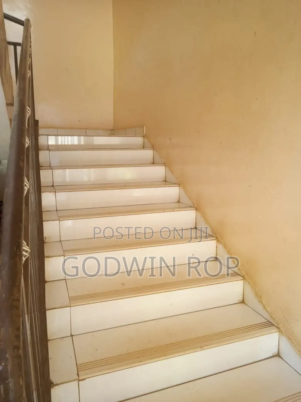 3bdrm Apartment in Pioneer for rent