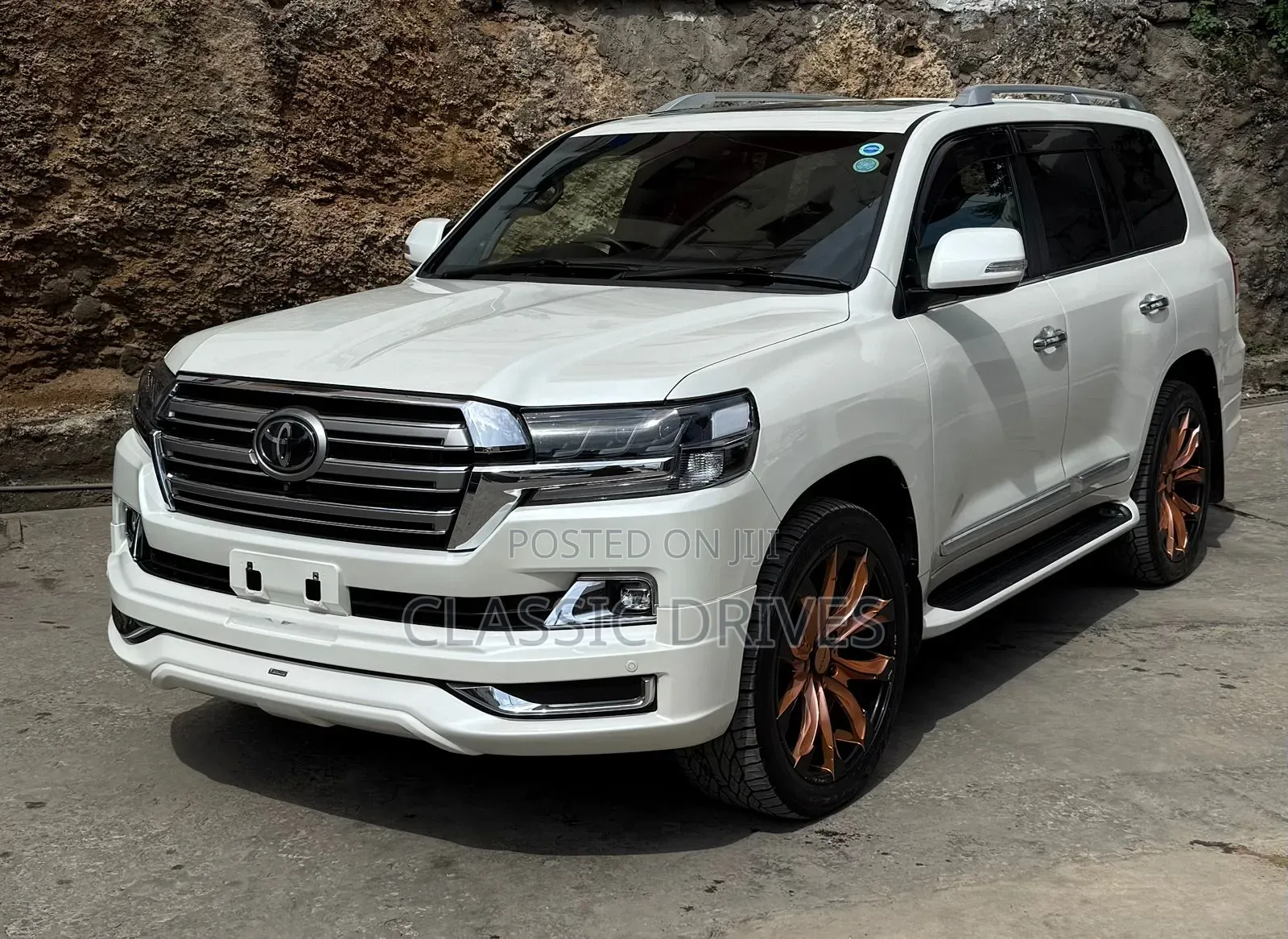 Toyota Land Cruiser 2020 White
