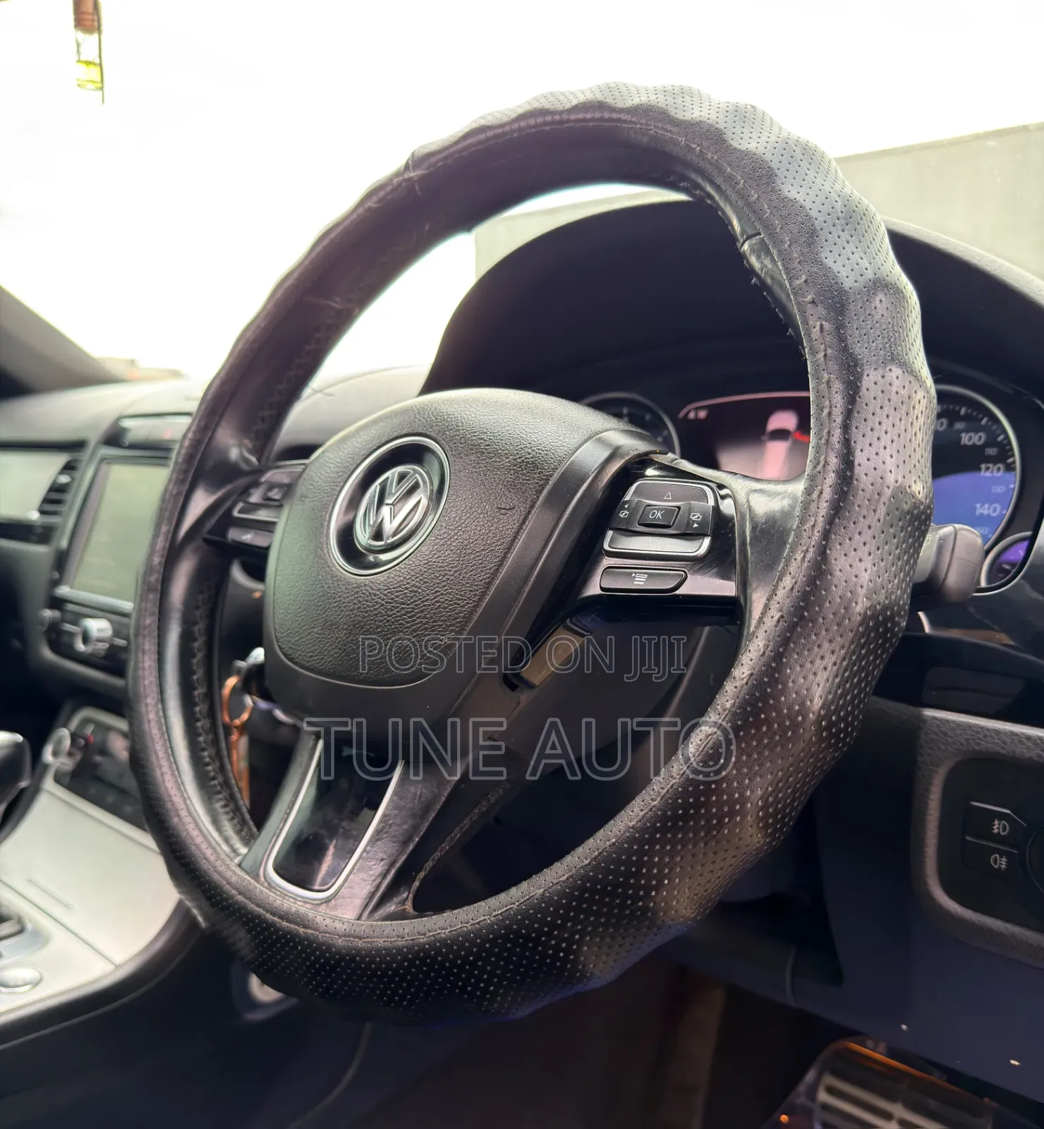 Volkswagen Touareg 2014 Gray