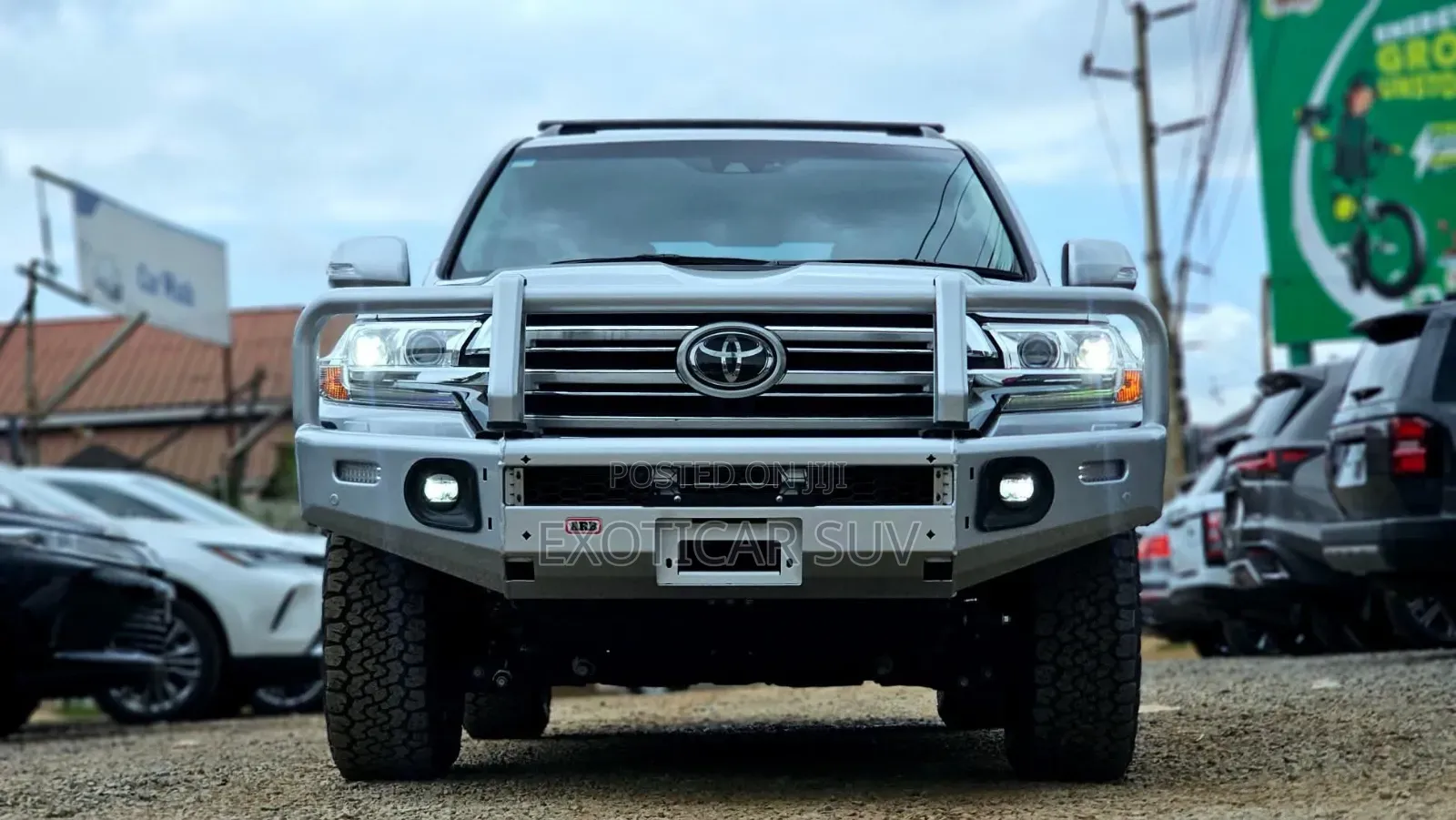 Toyota Land Cruiser 4.5 V8 VXR 2019 Silver