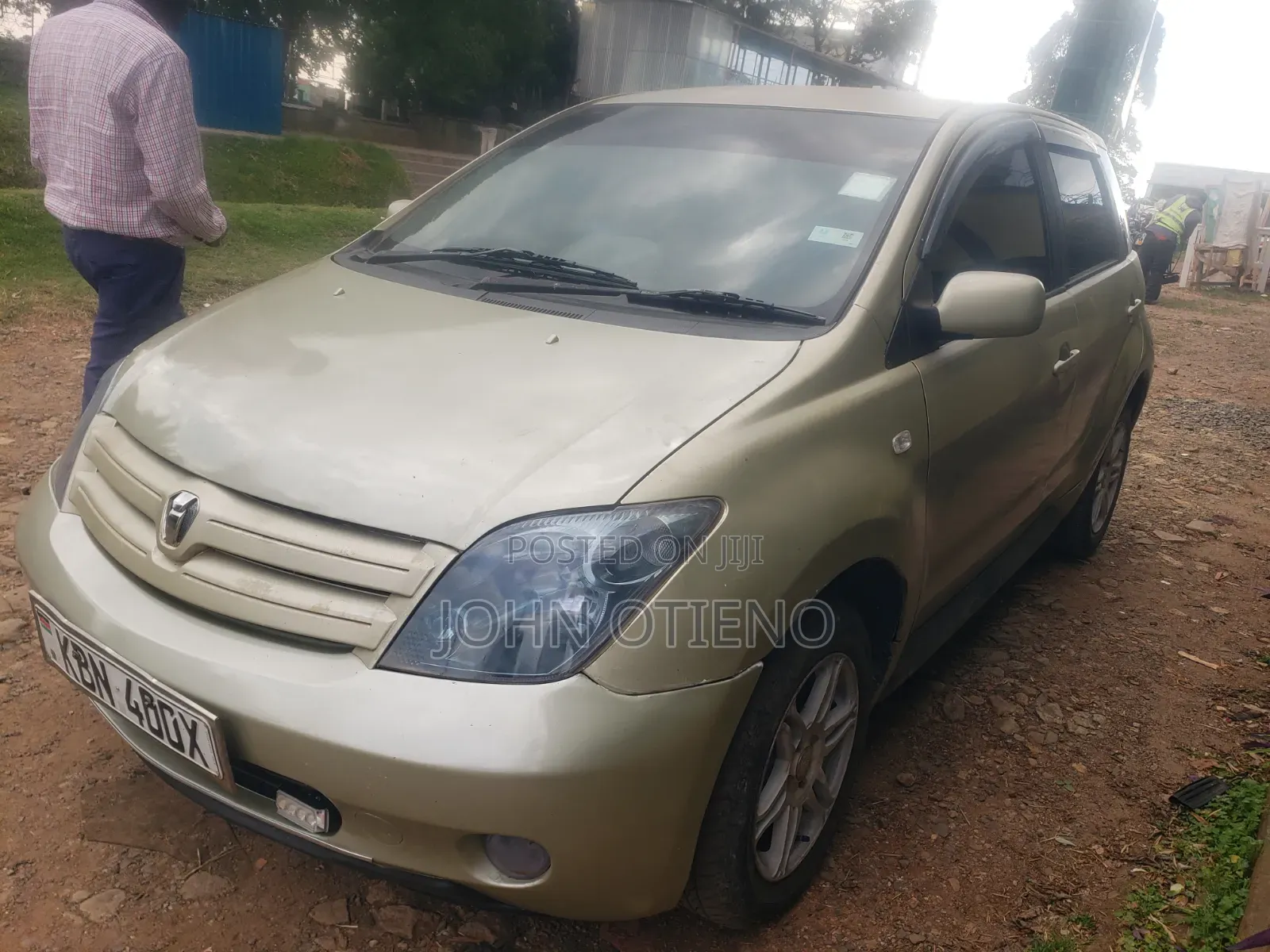 Toyota IST 2005 Beige