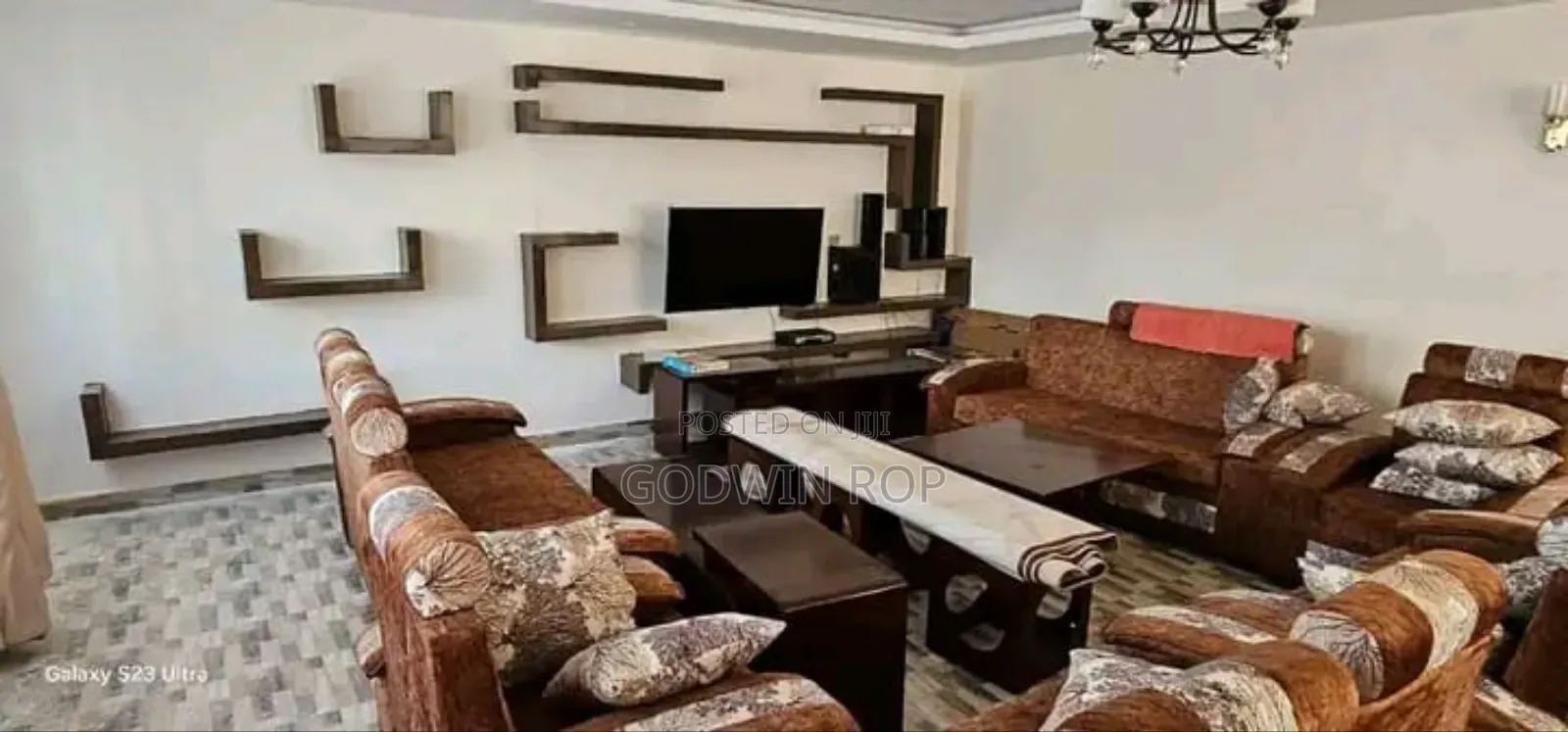 4bdrm Maisonette in Royalton, Ngeria for sale
