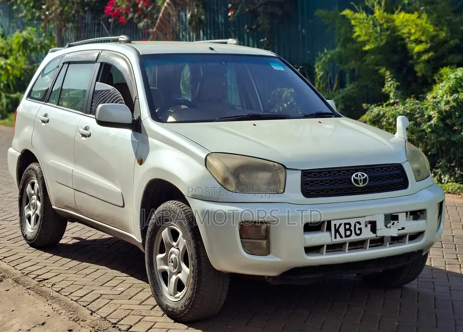 Toyota RAV4 2004 White