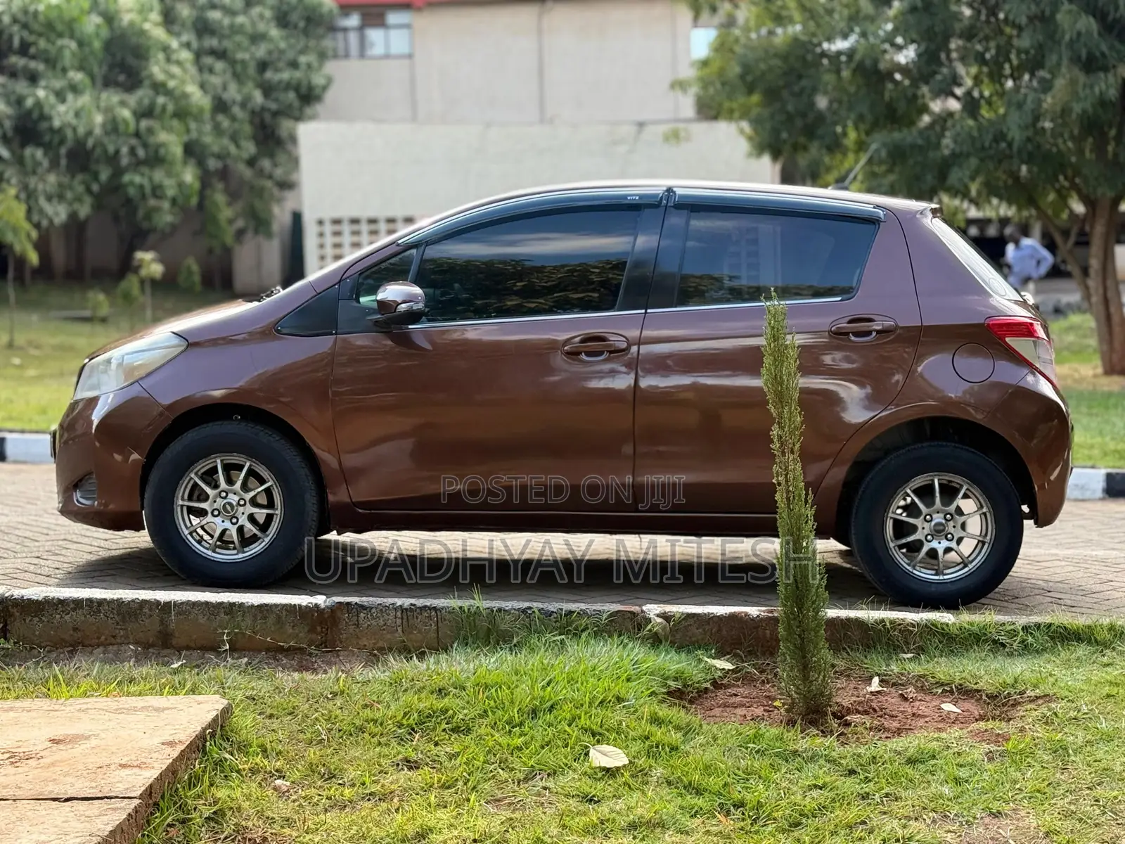 Toyota Vitz 2015 Brown