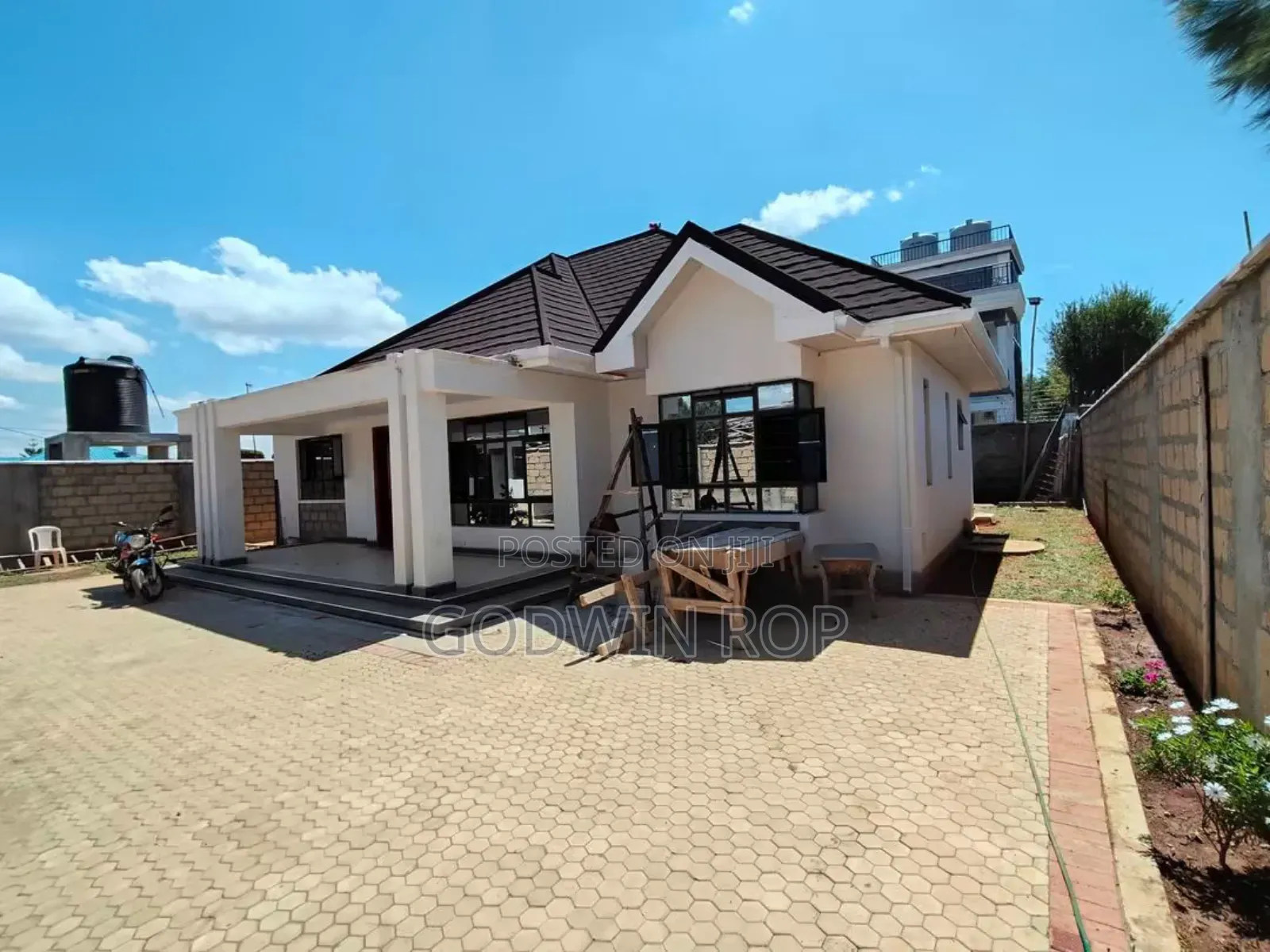 3bdrm House in Blossom, Ngeria for sale
