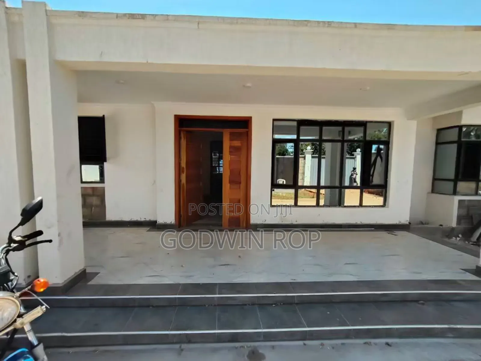 3bdrm House in Blossom, Ngeria for sale