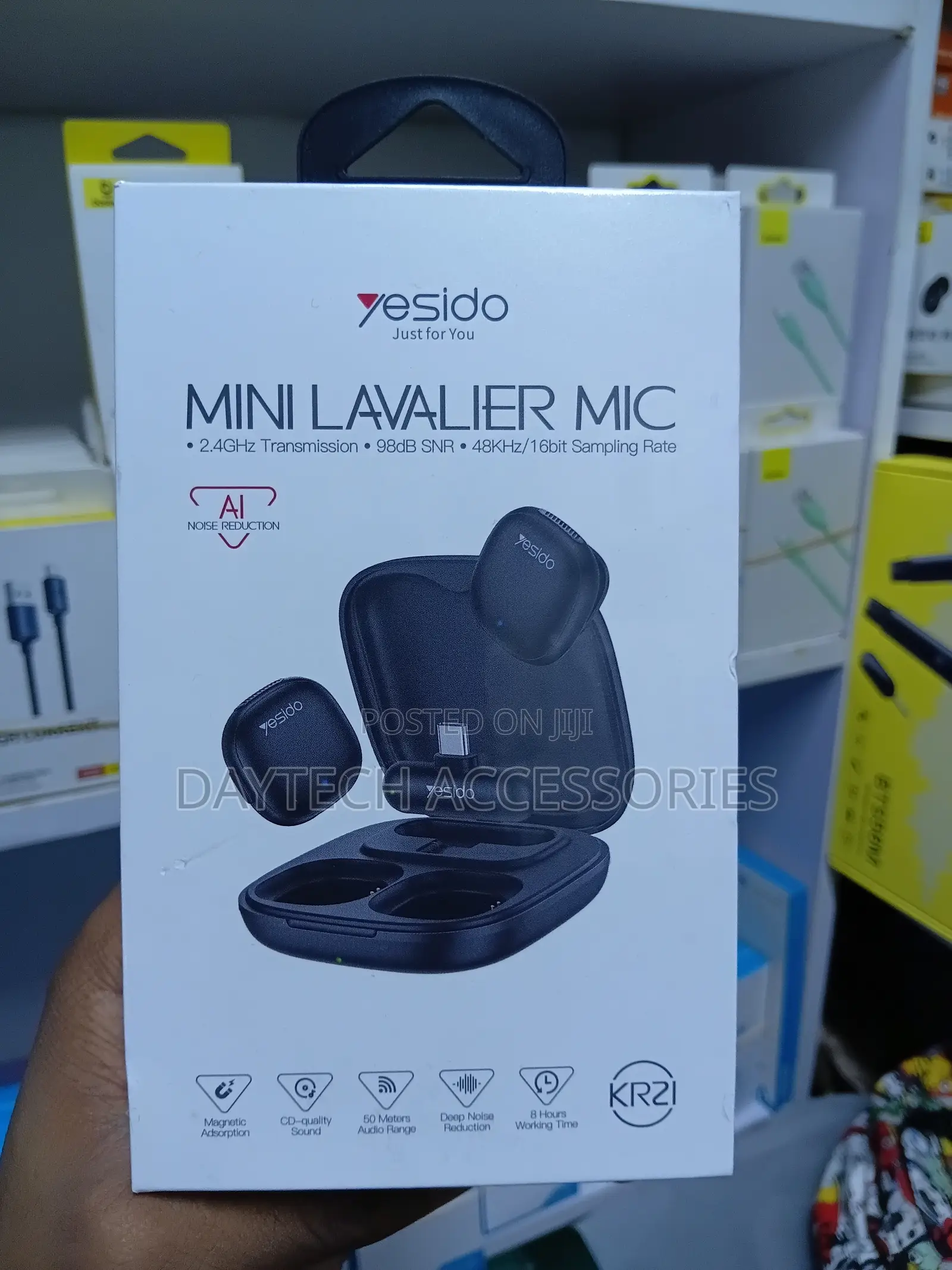 The Yesido Kr21 Mini Lavalier Microphone Wireless Clip-on Lapel Mic.