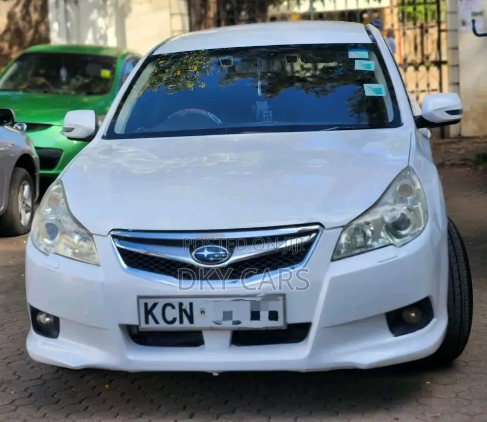 Subaru Legacy 2012 White