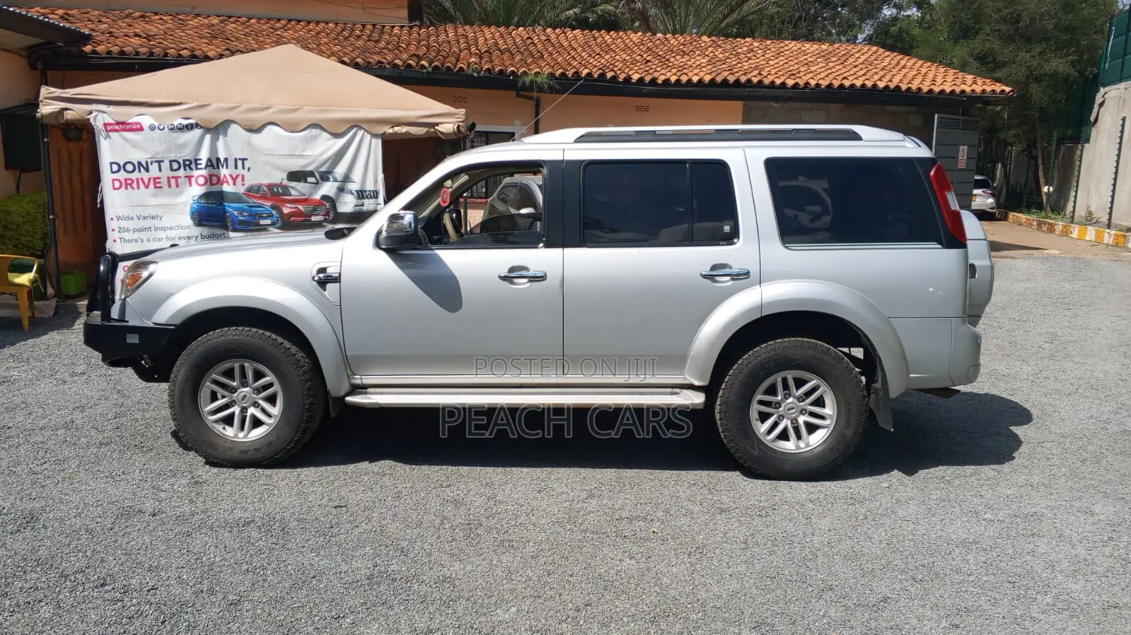 Ford Everest 2011 Silver